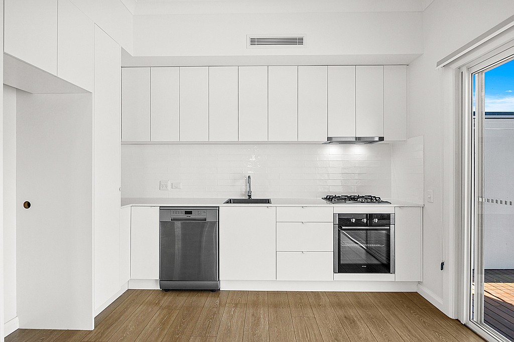 1/12 Barker Street, Balgownie, NSW 2519