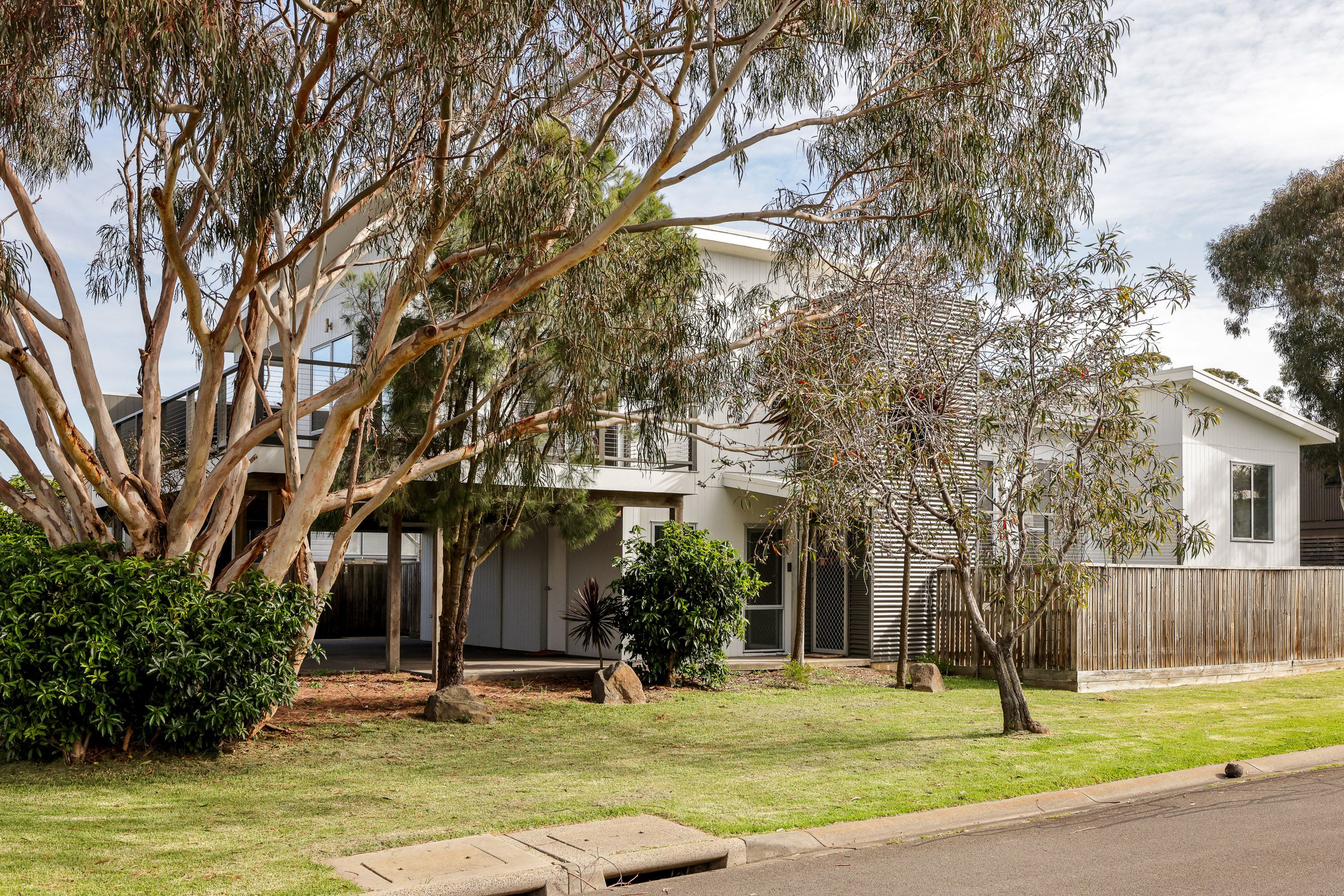 2 Chloe Close — photo 8 of 15