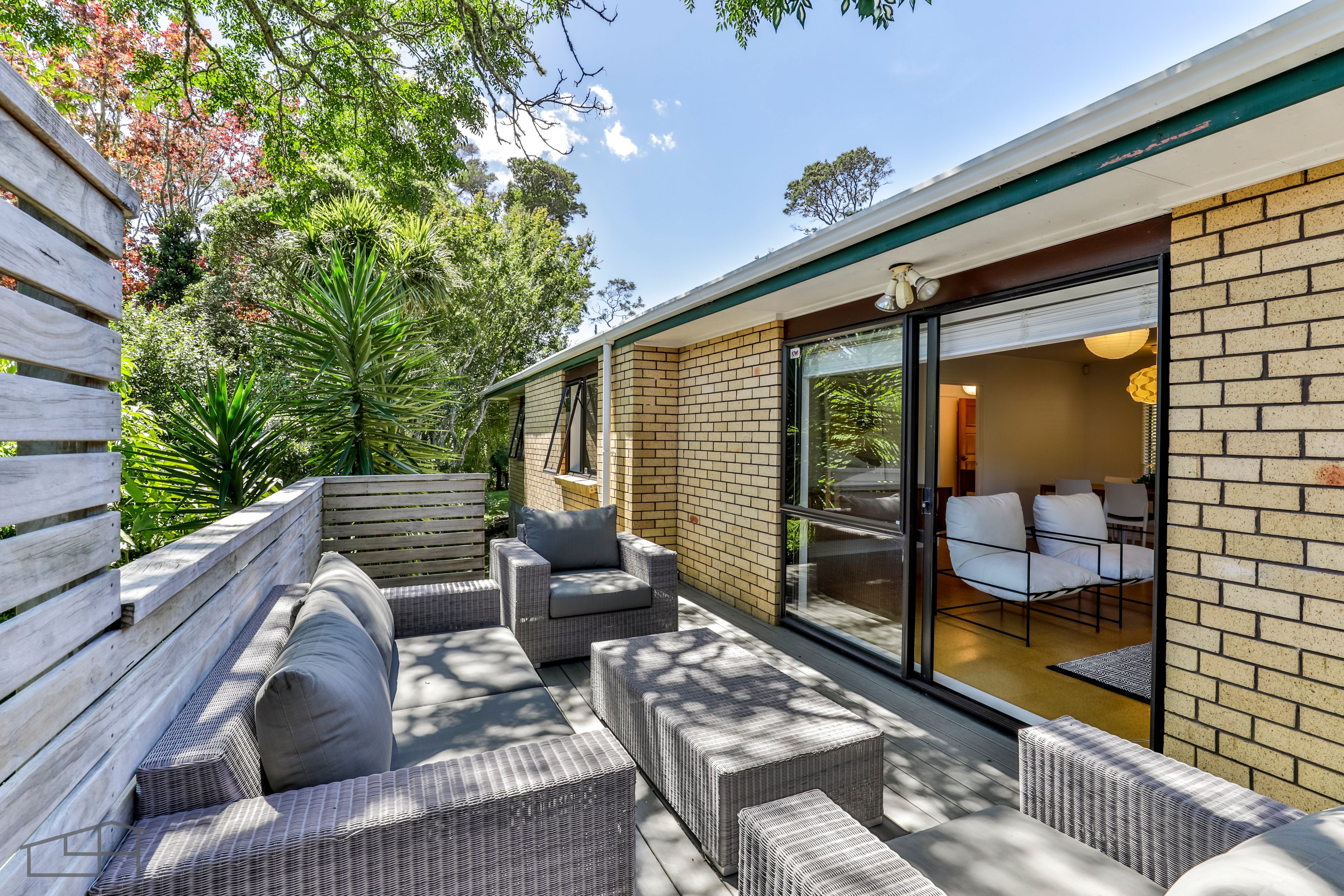 11 Woodfern Crescent, Titirangi, Waitakere City