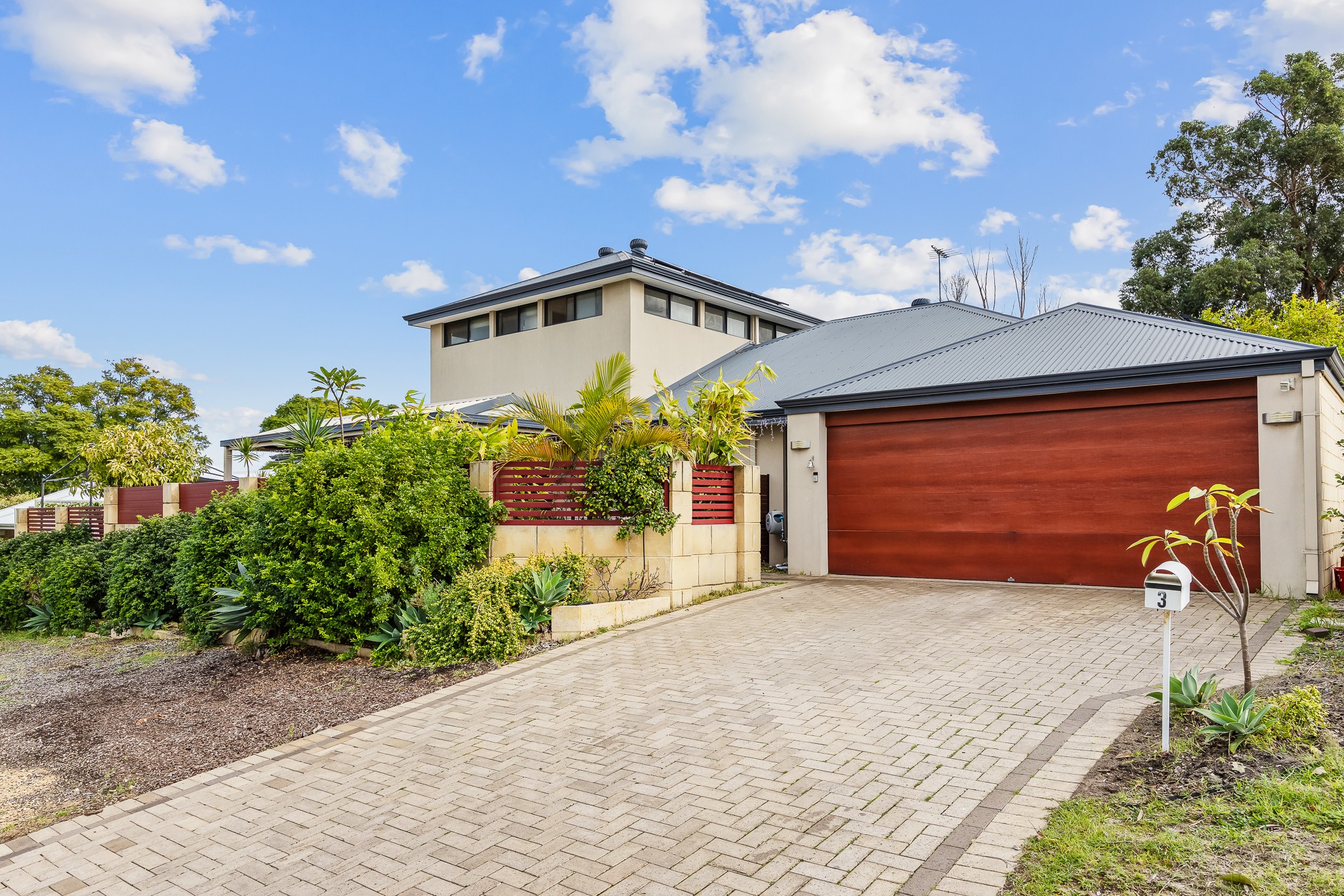 3 Vidler Street, Cloverdale, WA 6105