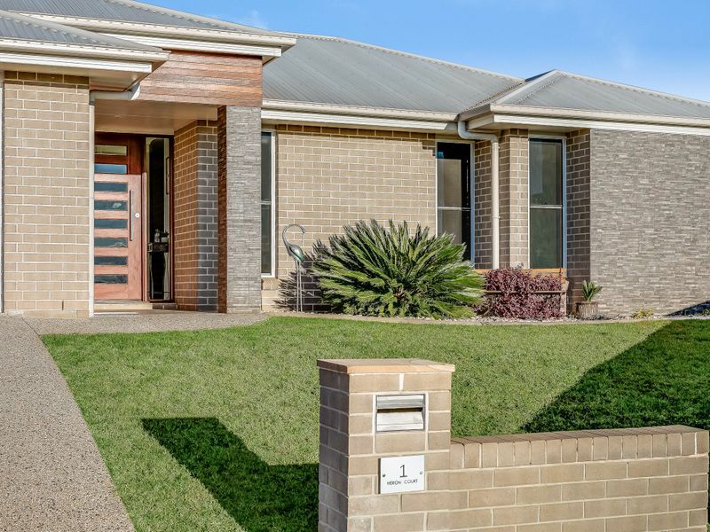 1 Heron Court, Kleinton, QLD 4352
