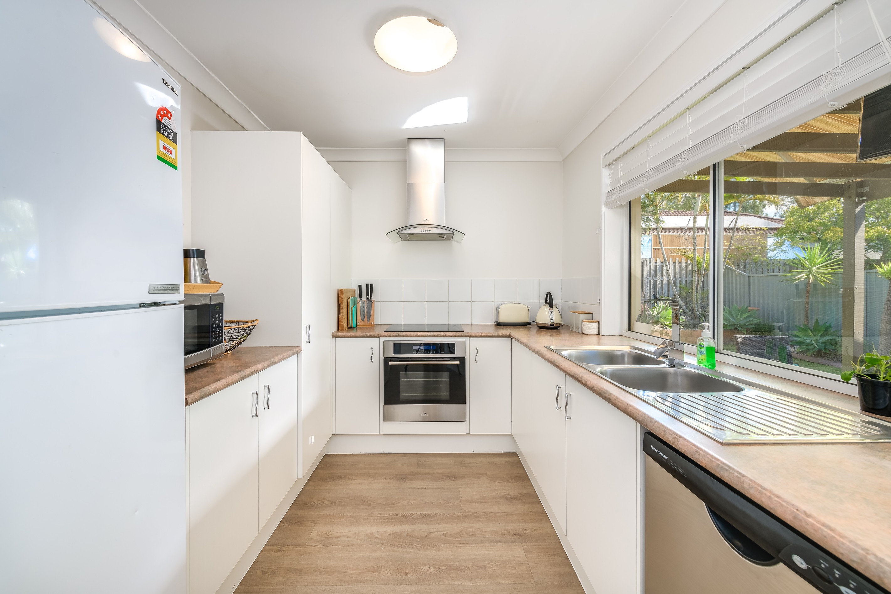 1/1 Joshua Close, Arundel, QLD 4214