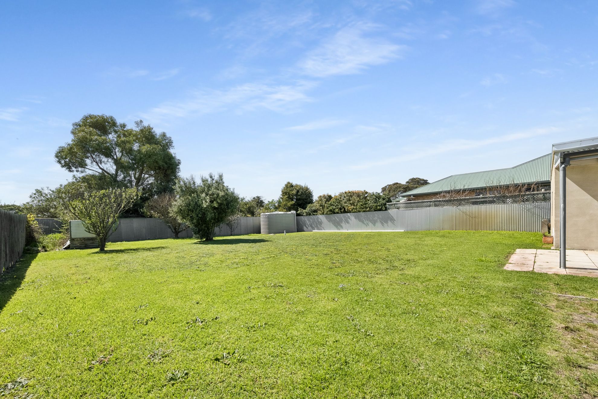 15 Thompson Road — photo 16 of 19