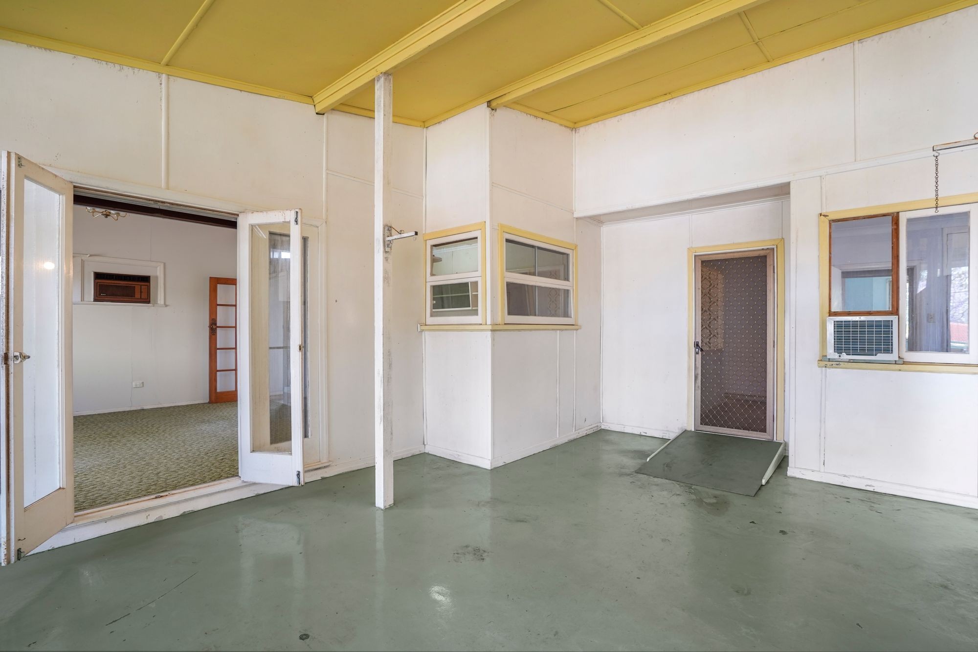 12 Hillcroft Street, Mount Gravatt East, QLD 4122