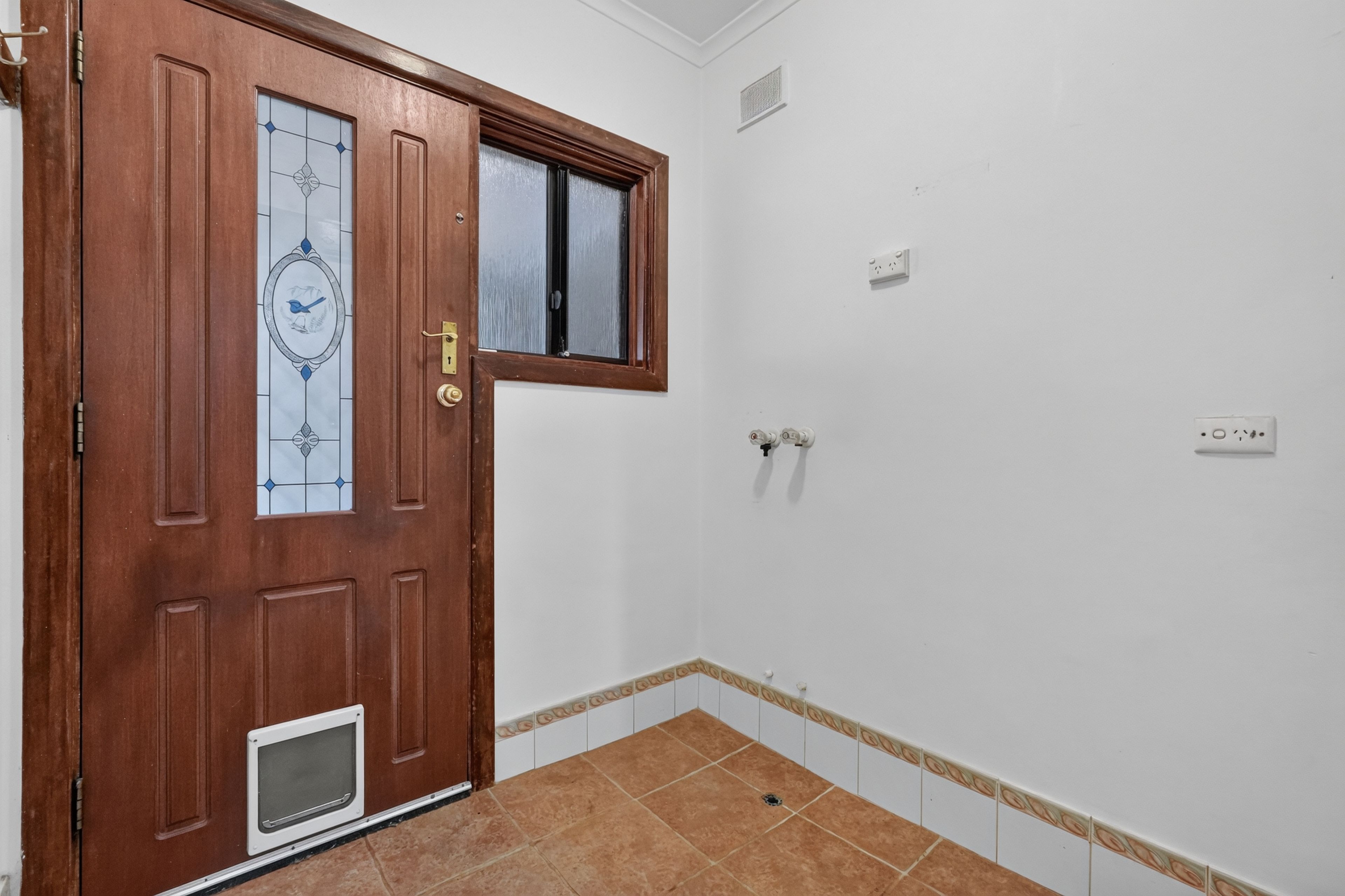11 Grimmett Avenue — photo 9 of 15