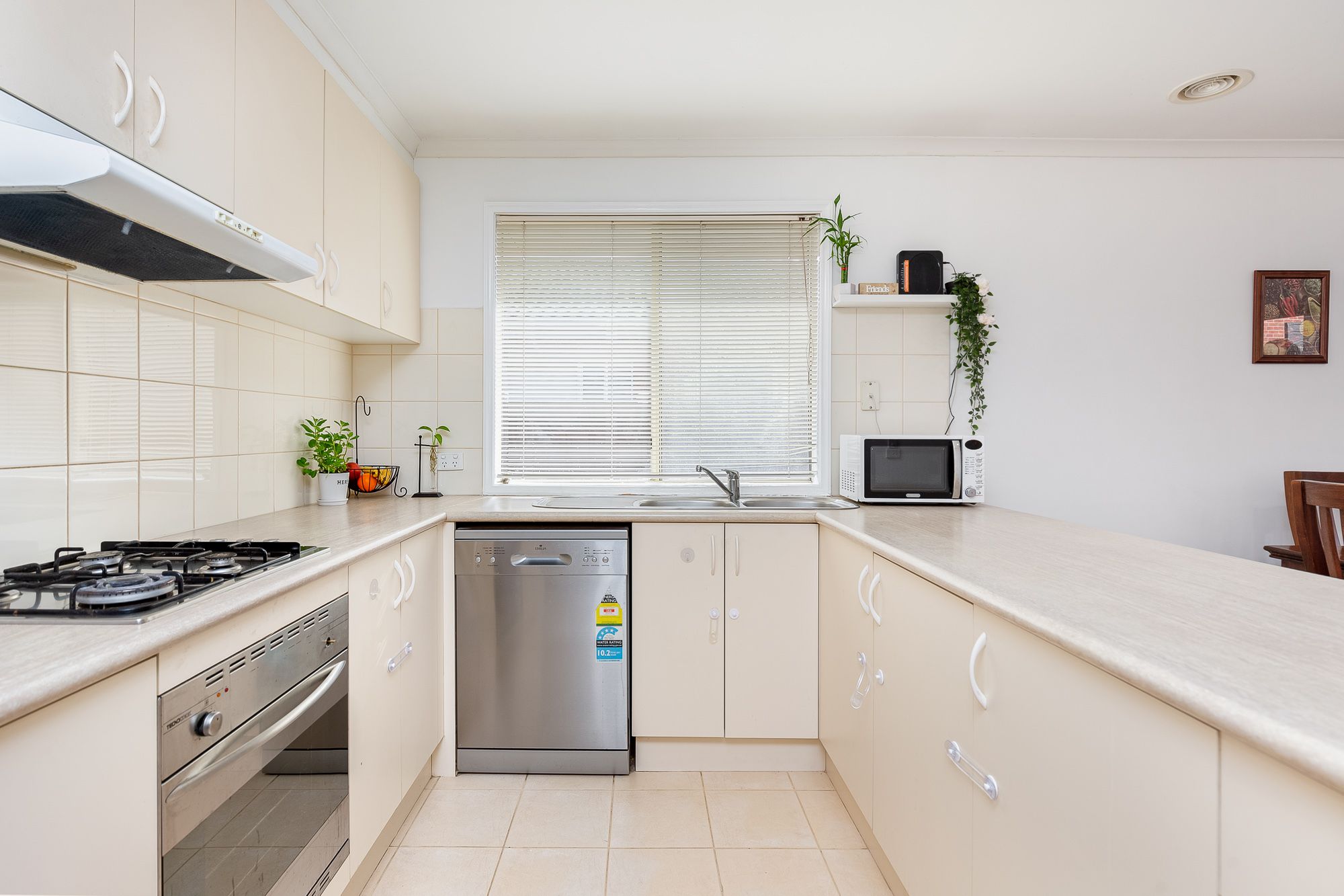 4 Kimbarra Drive, Berwick, VIC 3806