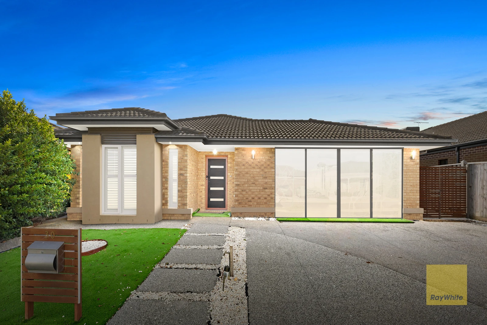 30 Azure Drive, Tarneit, VIC 3029
