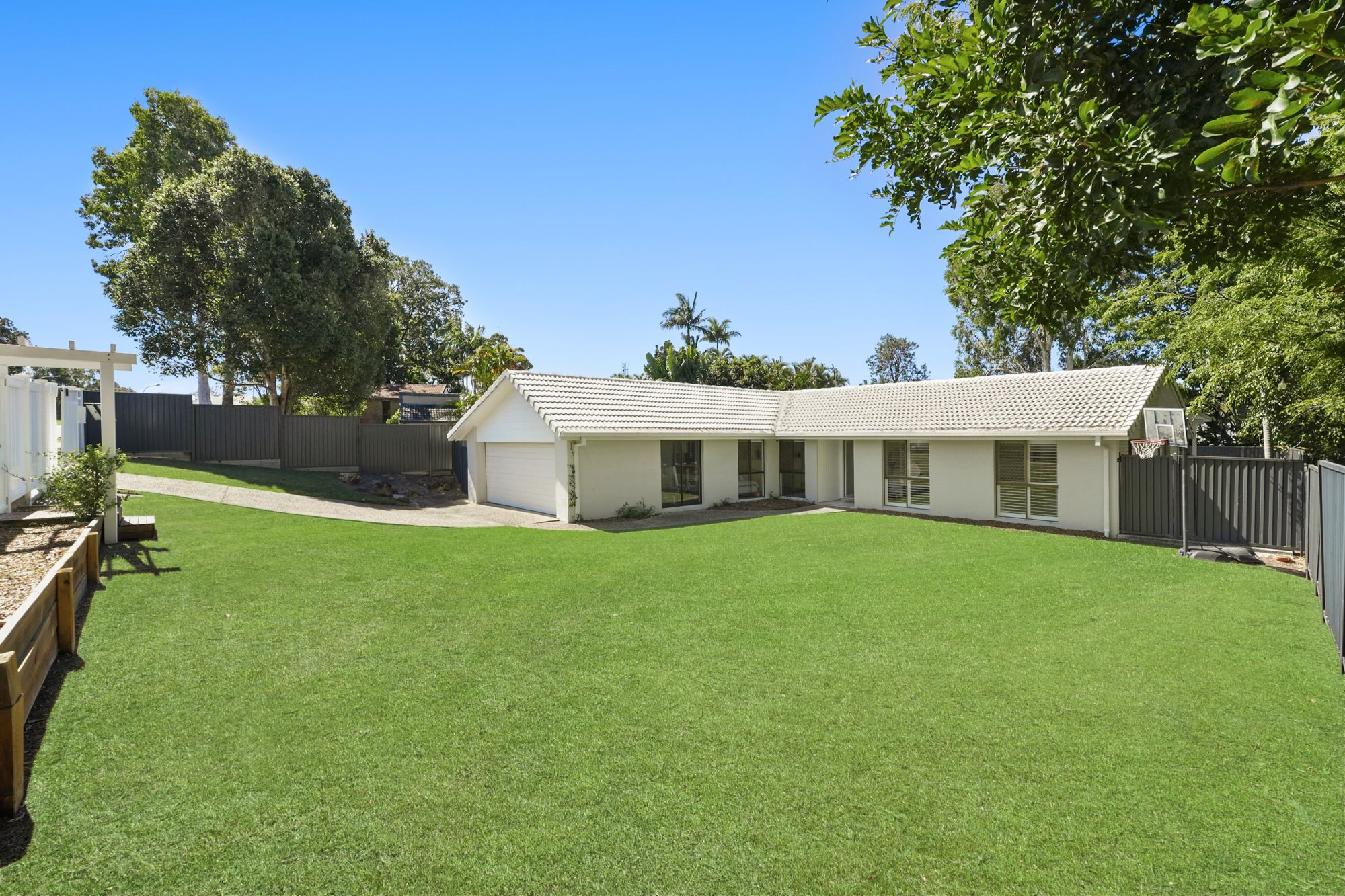 6 Cottesloe Drive — photo 24 of 27