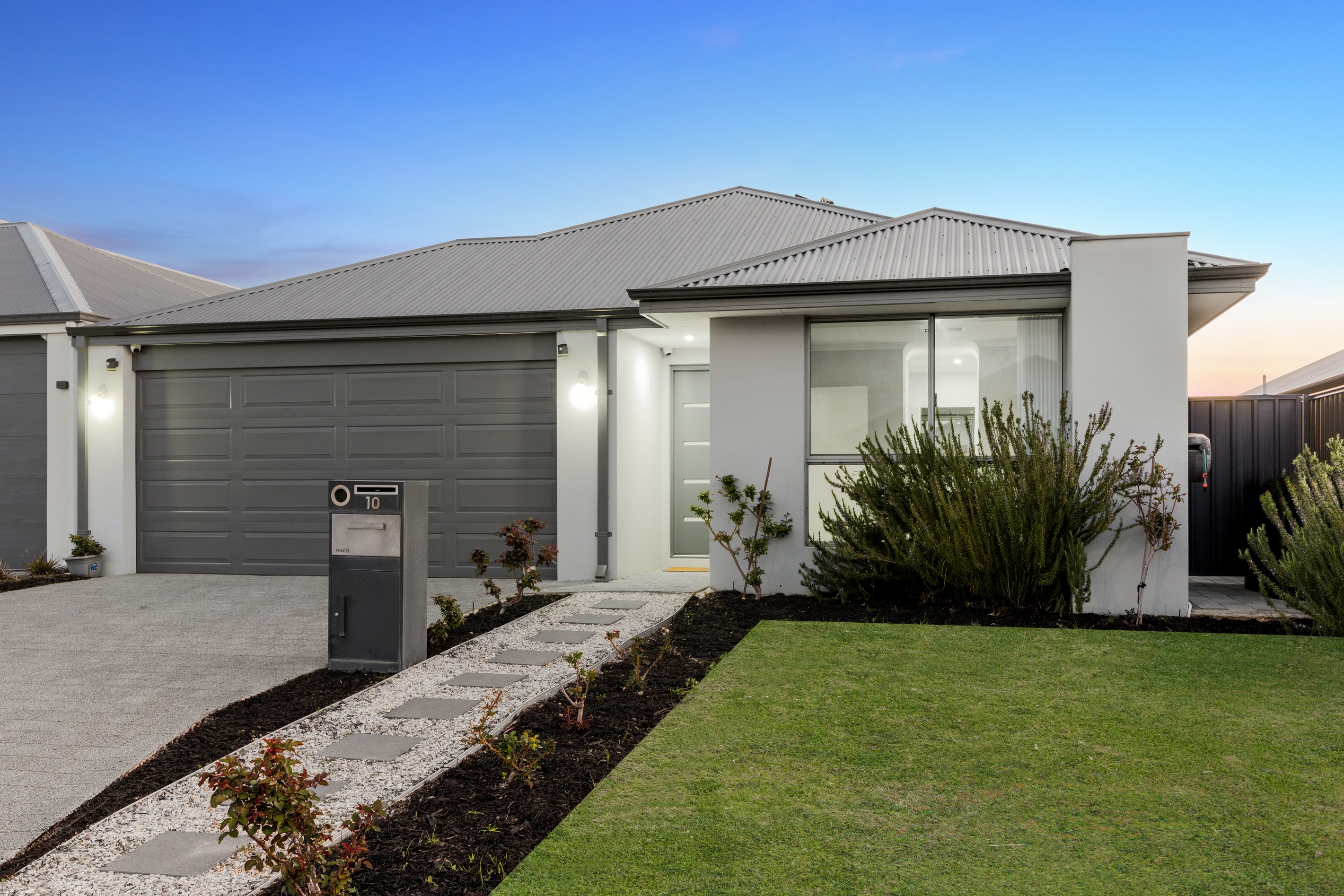 10 Mandalup Road, Haynes, WA 6112