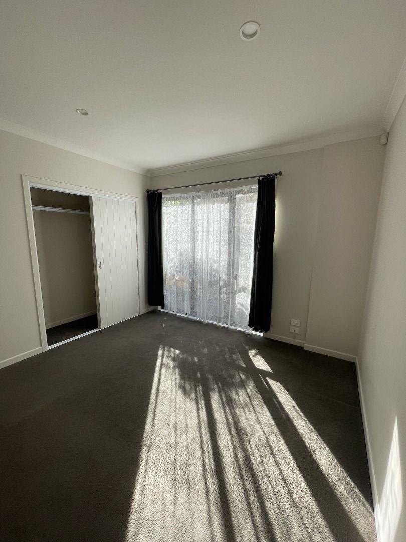 1 Roy Maloney Drive, Henderson, Waitakere City