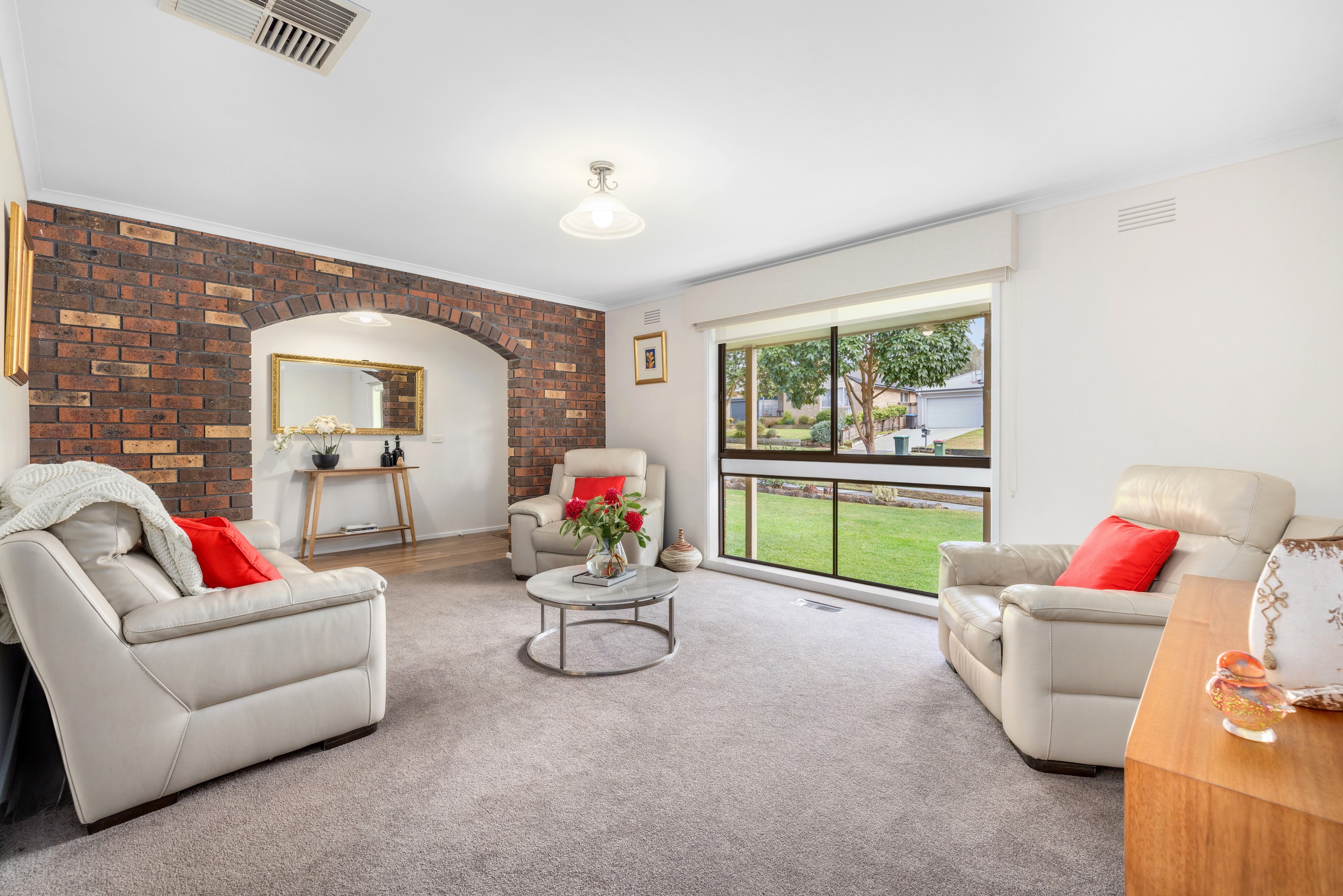 10 Cloverlea Drive, Wantirna, VIC 3152