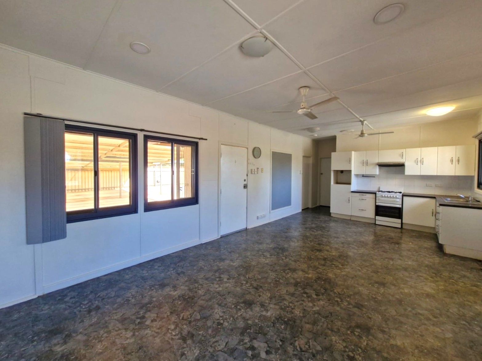 48 Roberts Street — photo 7 of 30