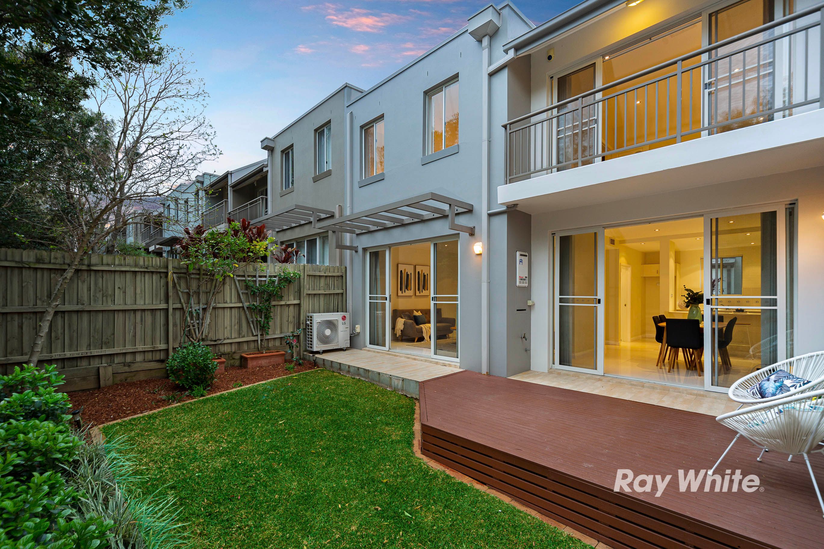 40 Dobson Crescent, Baulkham Hills NSW 2153