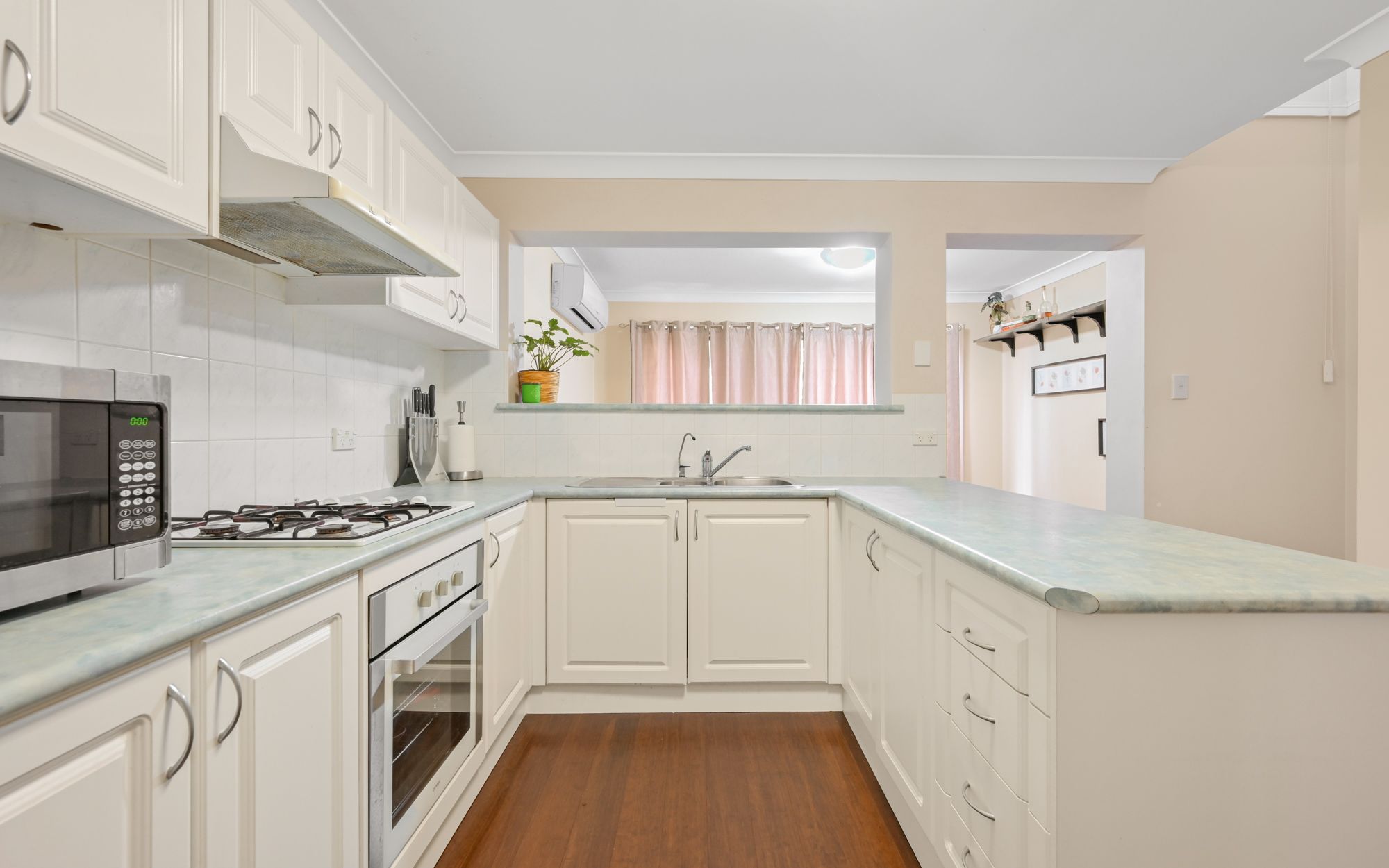3/92-98 Glenfield Drive, Currans Hill, NSW 2567
