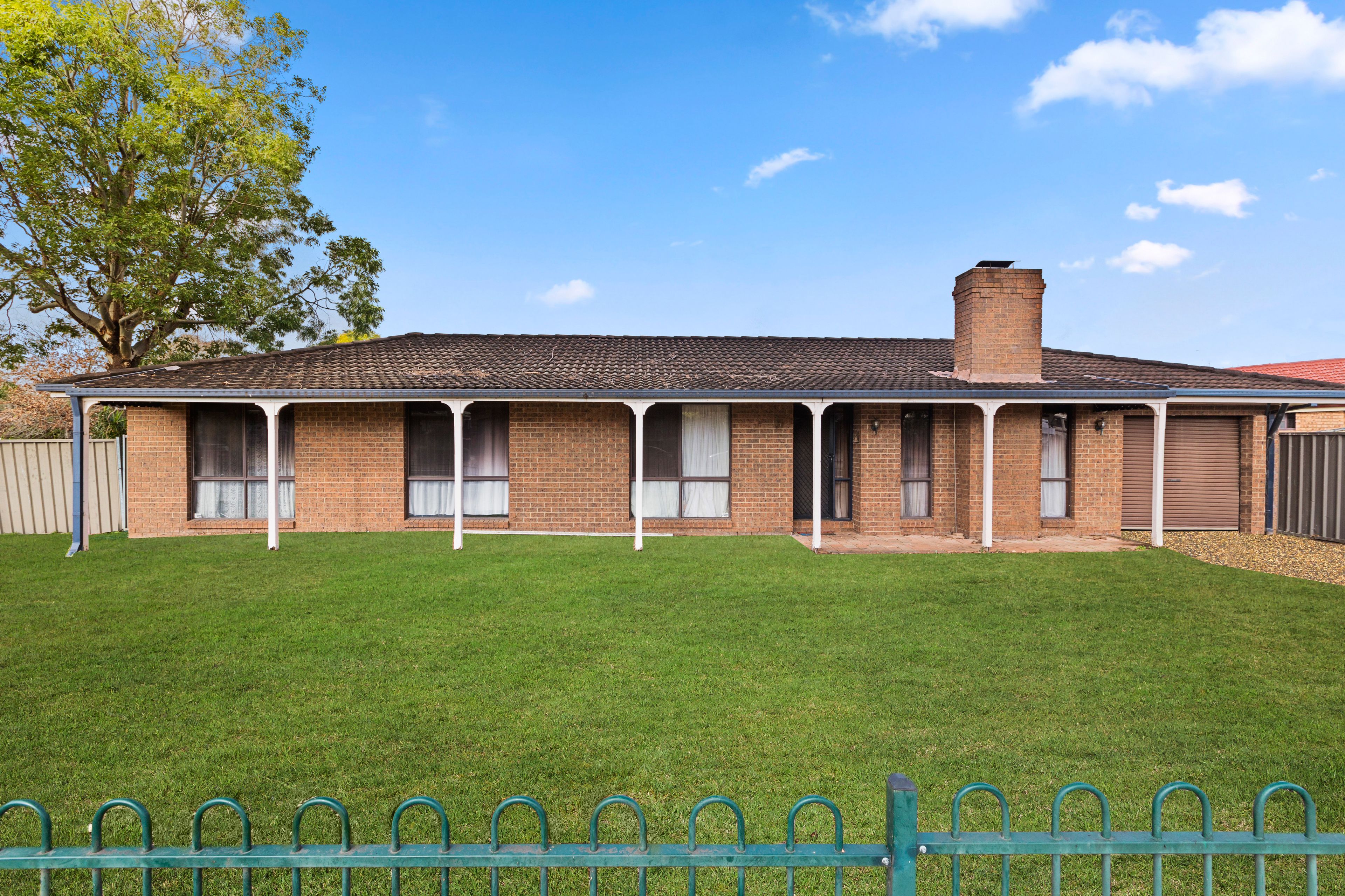 4 Colorado Drive, St Clair, NSW 2759