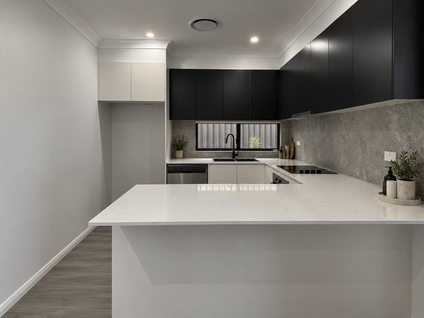 11 Kiora Street — photo 4 of 18