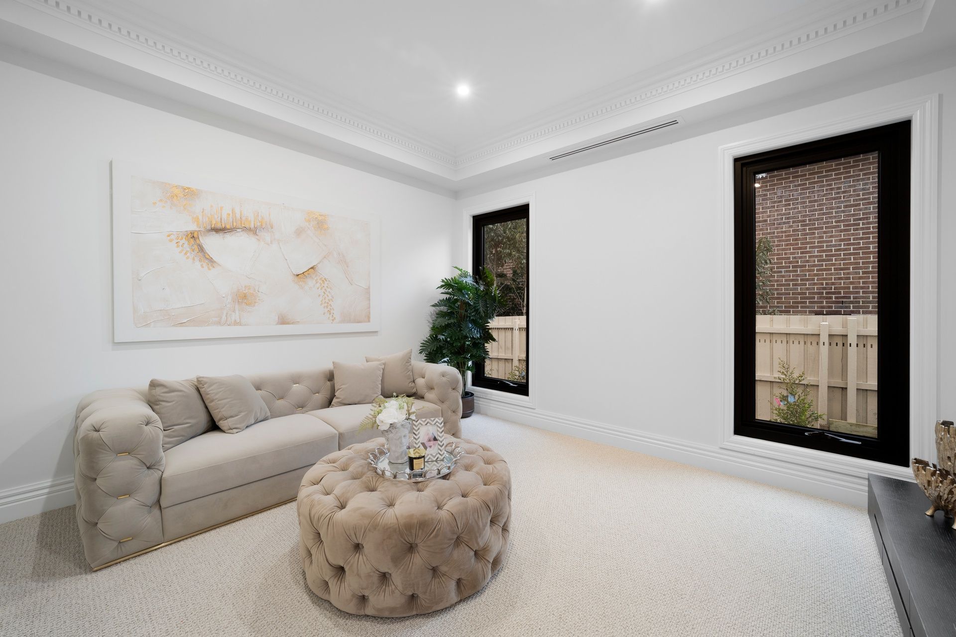 33 Cambrian Crescent — photo 11 of 30