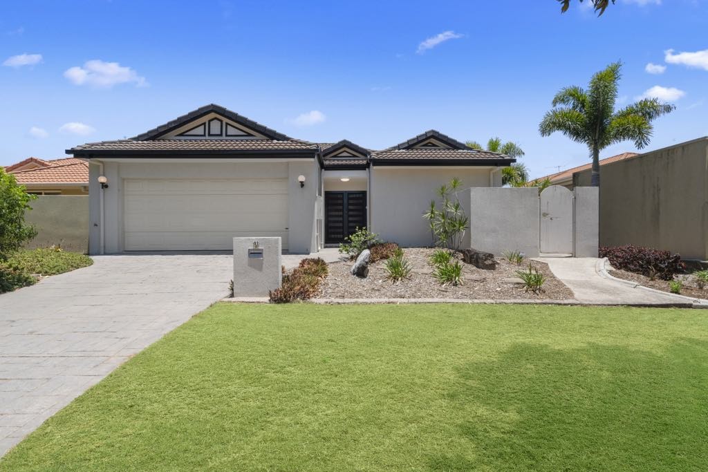 41 Dugong Crescent, Banksia Beach, QLD 4507