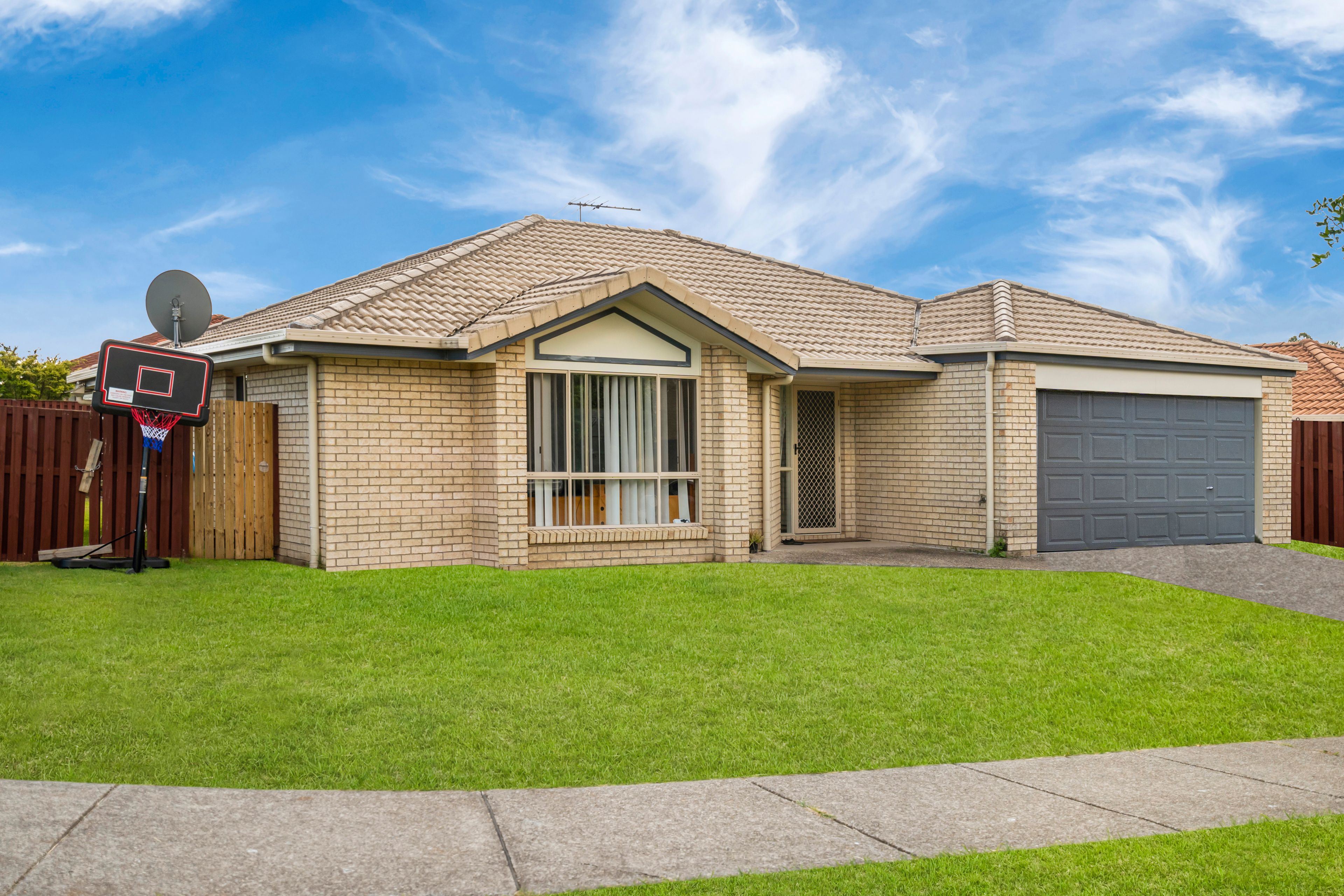 2 Beaver Crescent, Redbank Plains, QLD 4301