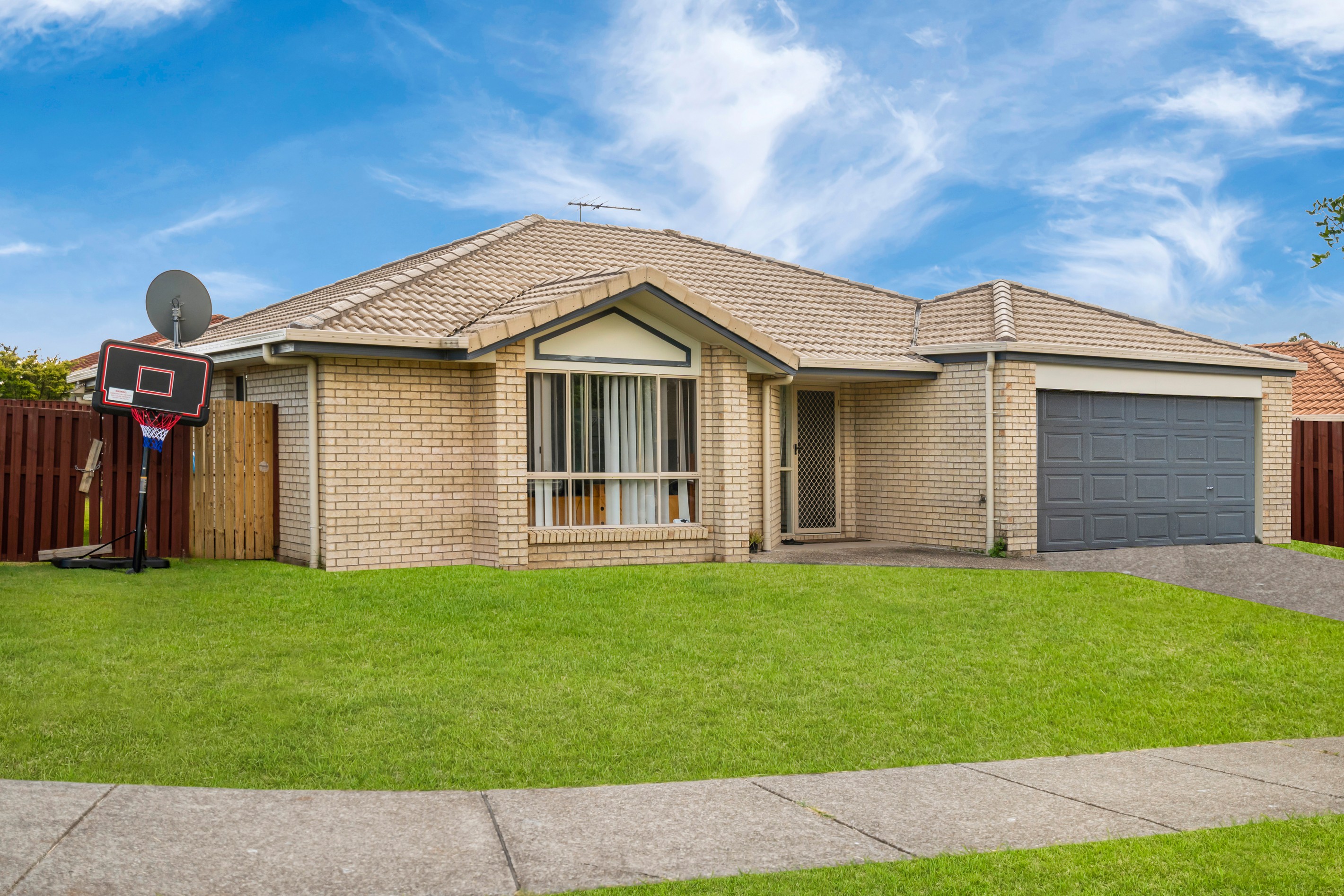 2 Beaver Crescent, Redbank Plains, QLD 4301