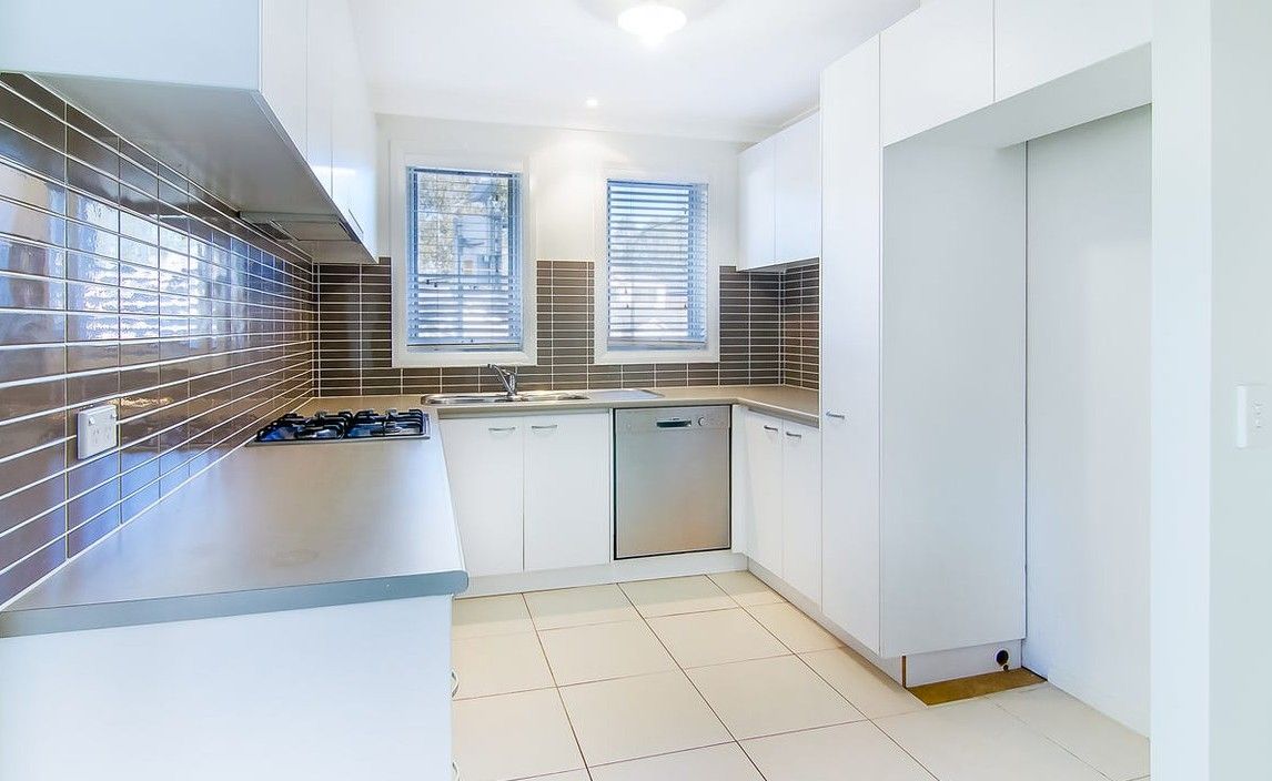 2 Rushden Way, Stanhope Gardens, NSW 2768