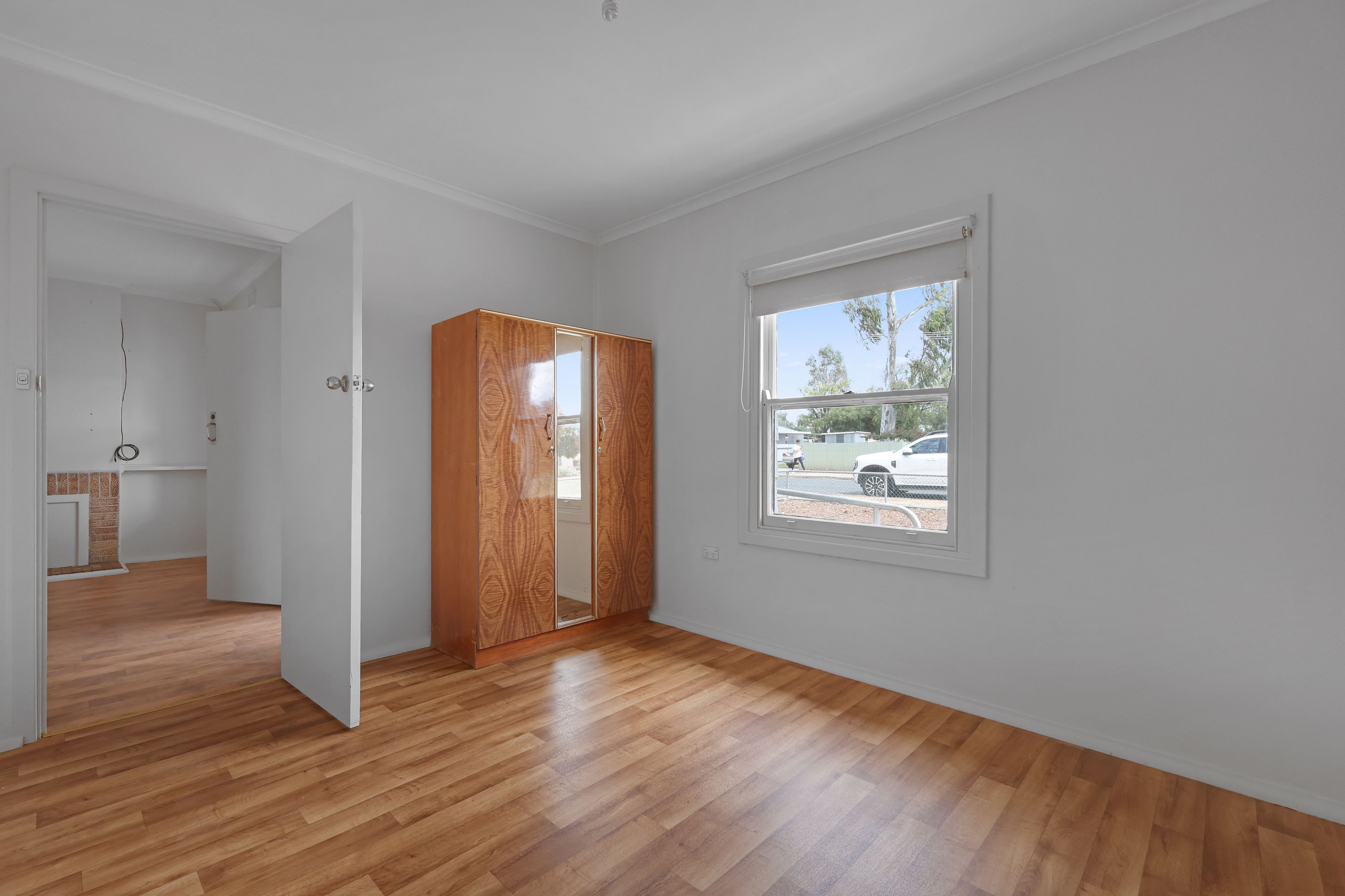 13 Acacia Crescent — photo 4 of 8