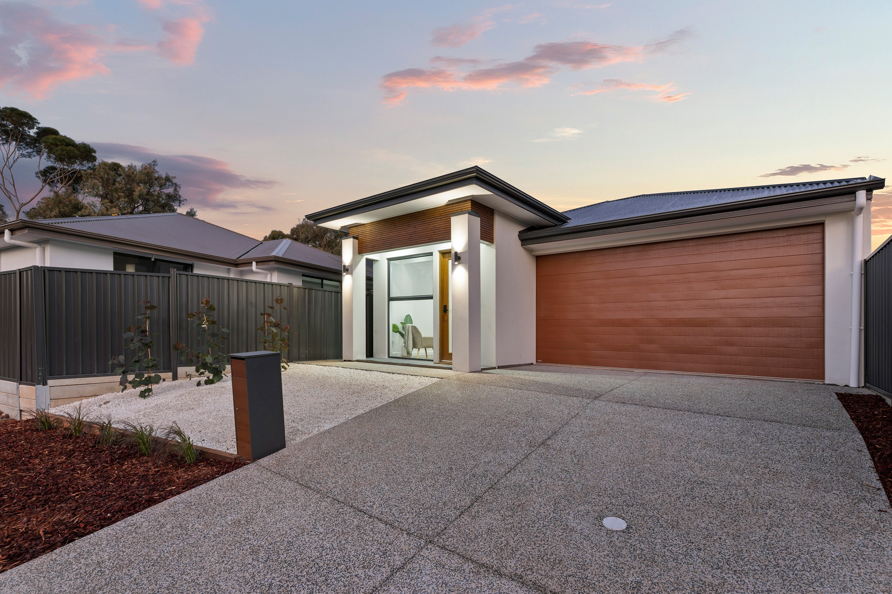 2 Sharon Drive, Para Hills, SA 5096