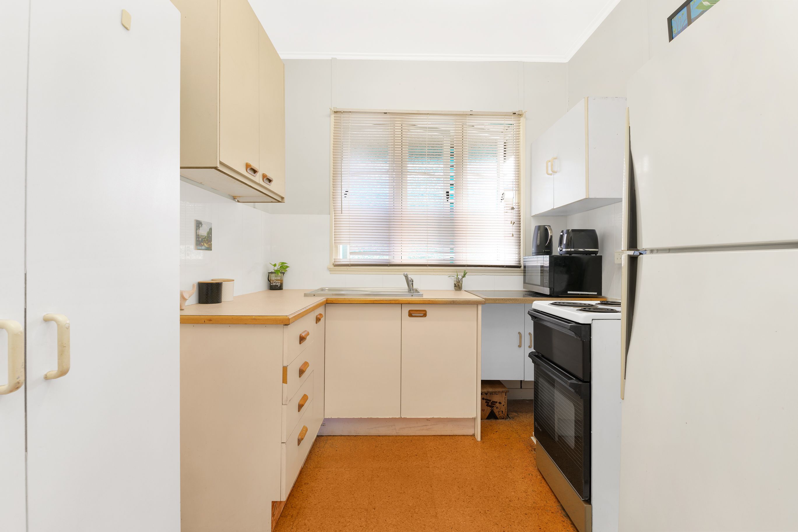 2 Frank Street, Scarborough, QLD 4020