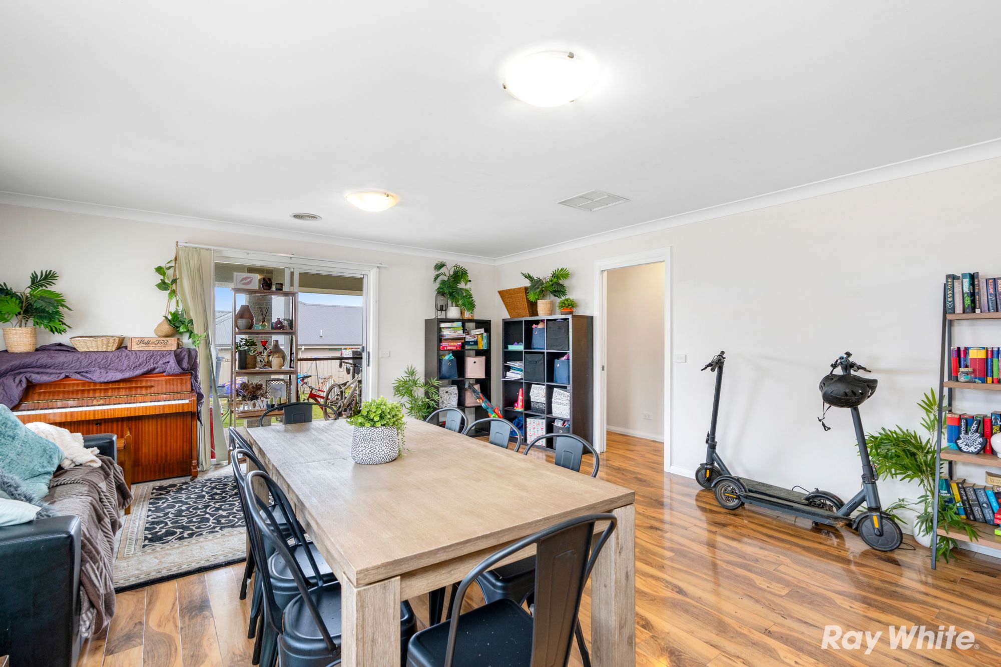 13 Mirrul Street — photo 6 of 11