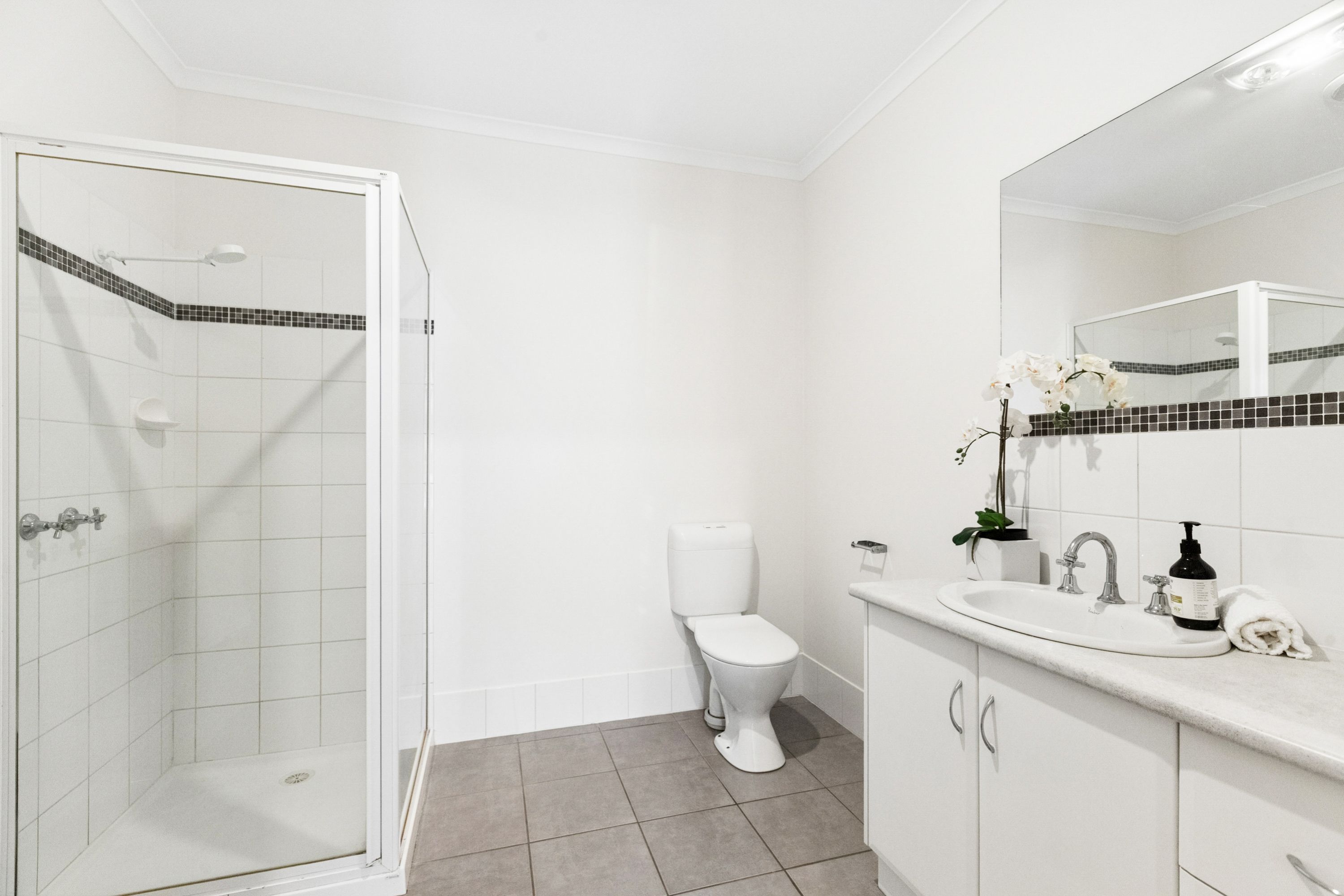 36 Olive Avenue — photo 18 of 30
