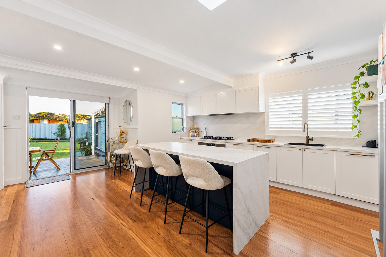 21 Pioneer Road — photo 3 of 13