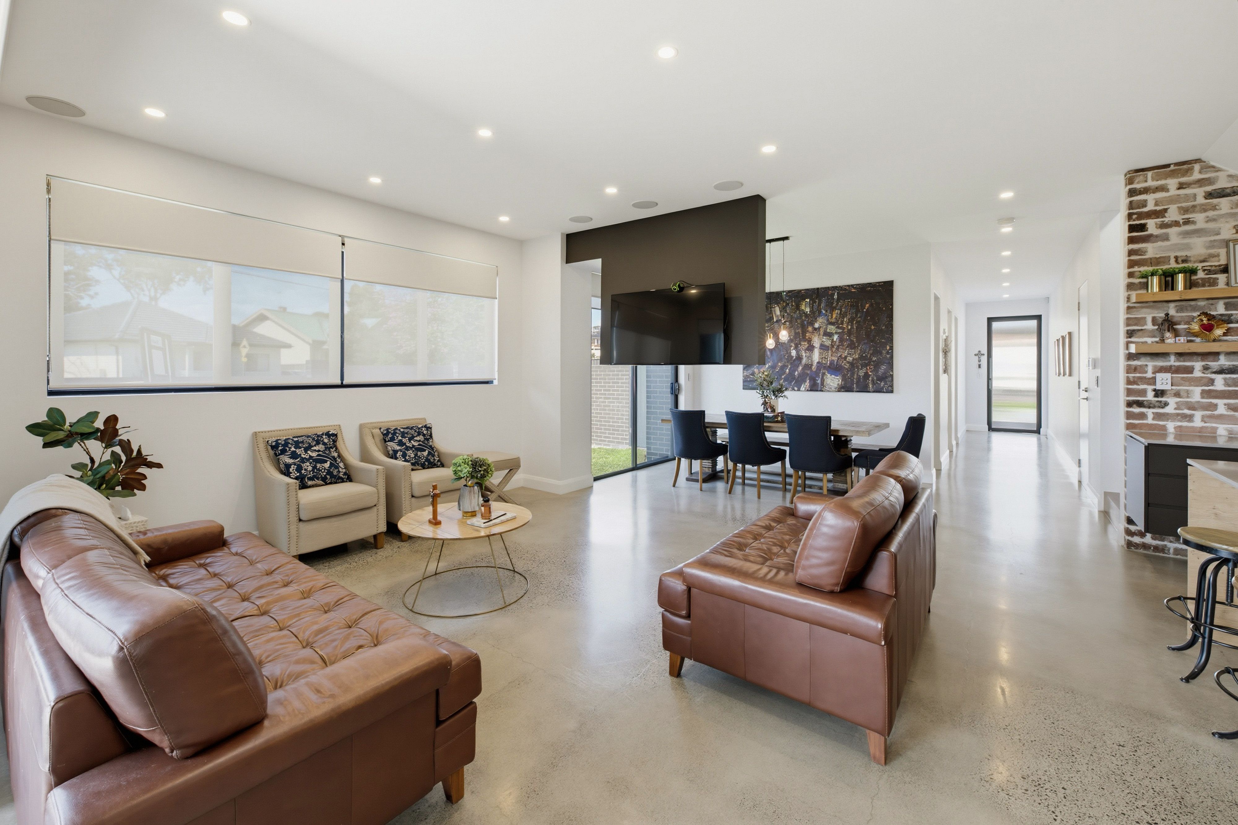 2 Bruce Street — photo 4 of 12