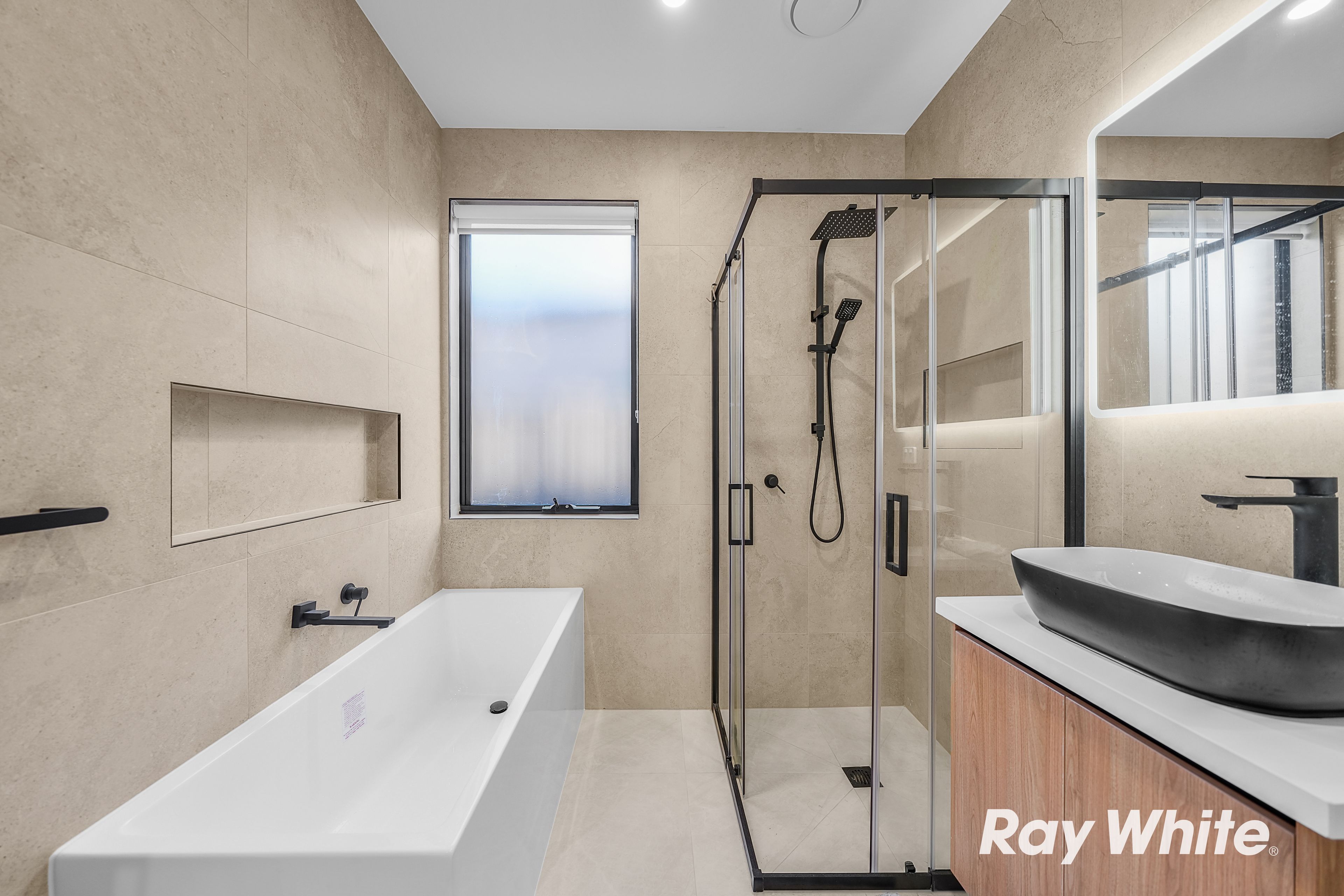 8 Columbus Road — photo 16 of 19