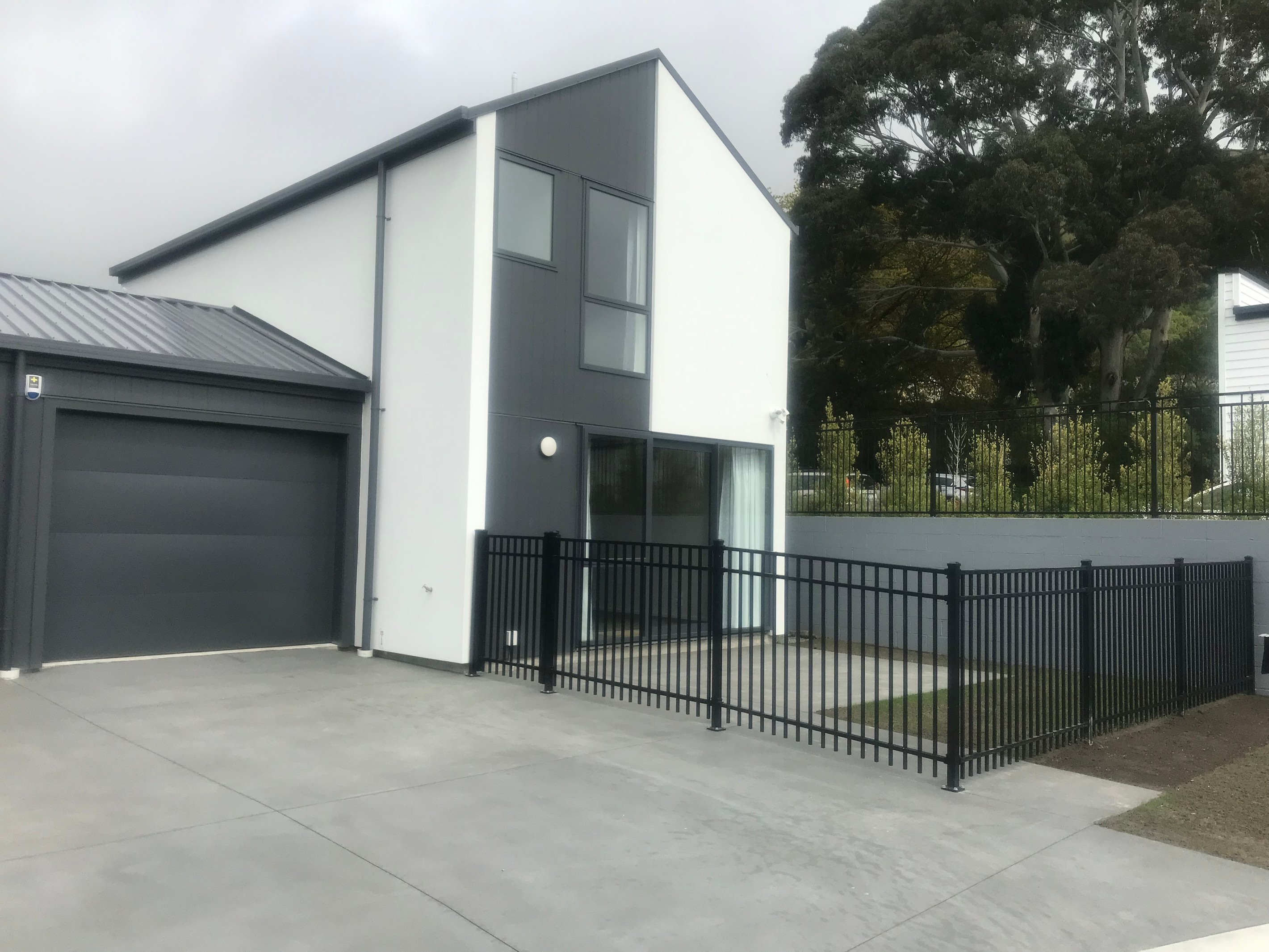 2 Wheatsheaf Lane, Heathcote, Christchurch City