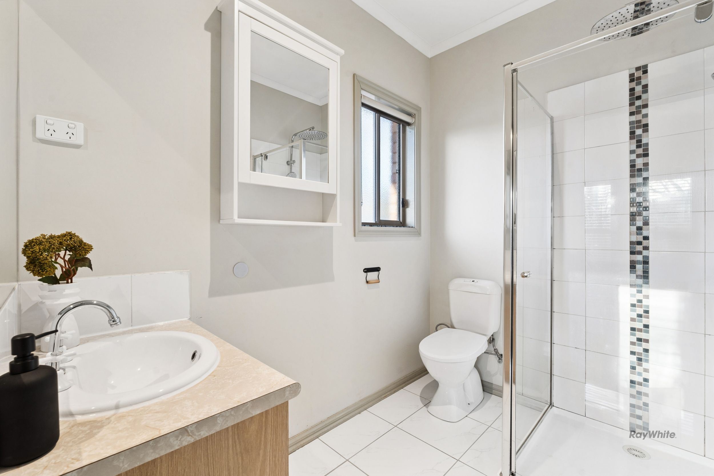 9 Nevis Place — photo 14 of 22