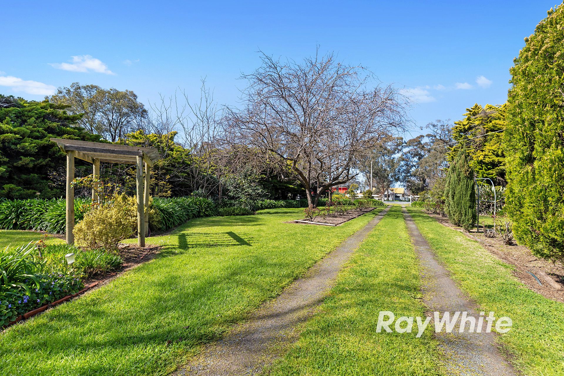 3739 Midland Highway — photo 19 of 29