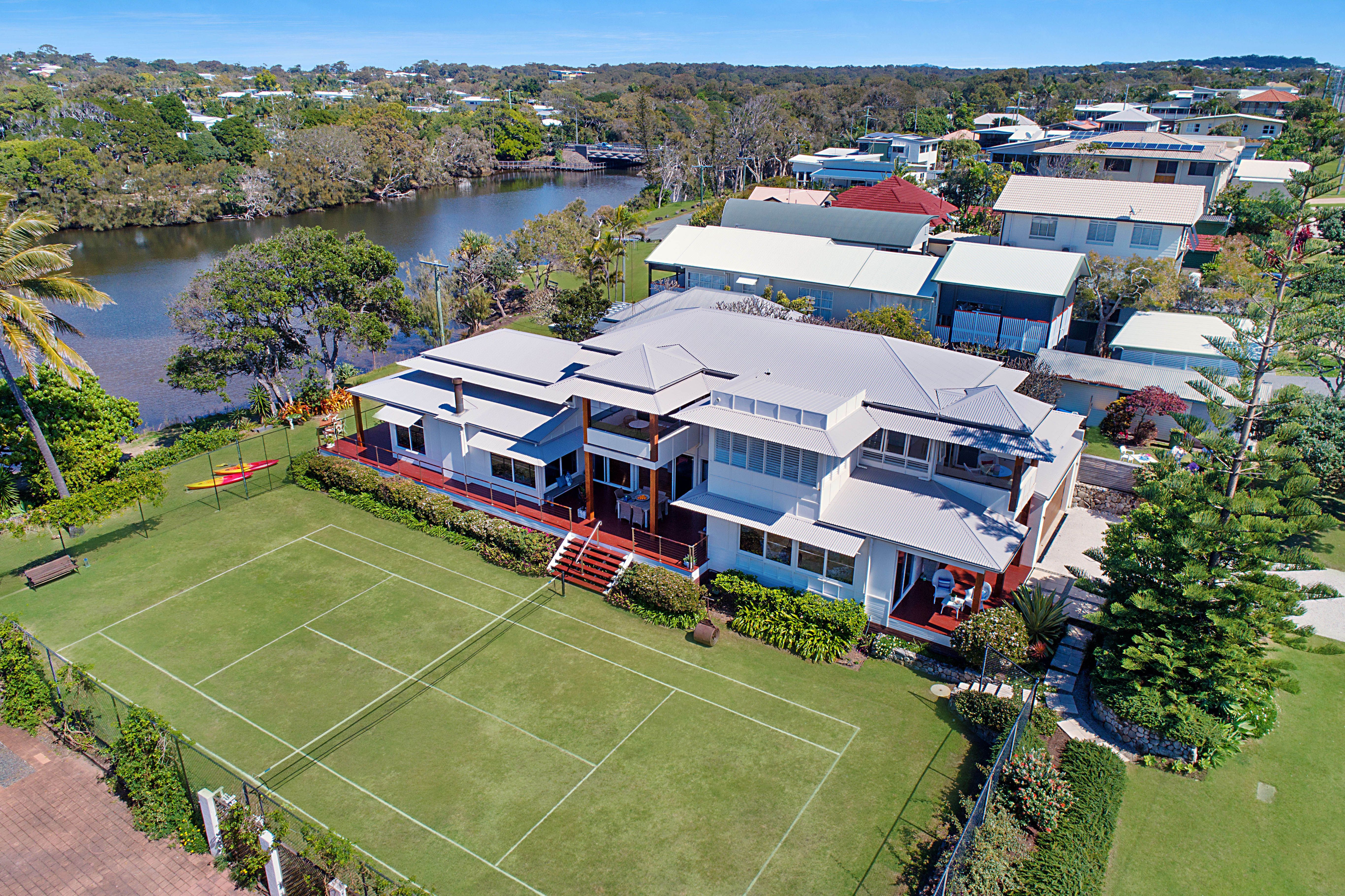 6 Cooroora Street, Dicky Beach, QLD 4551