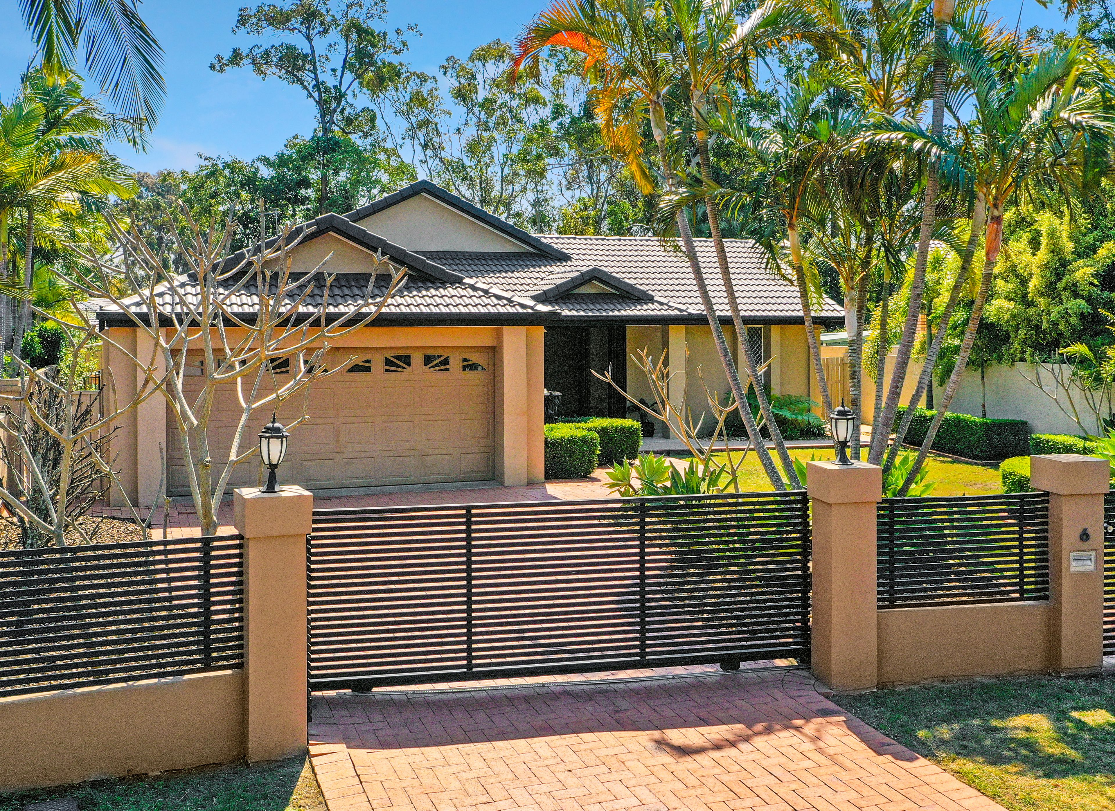 6 Nunawading Court, Robina, QLD 4226