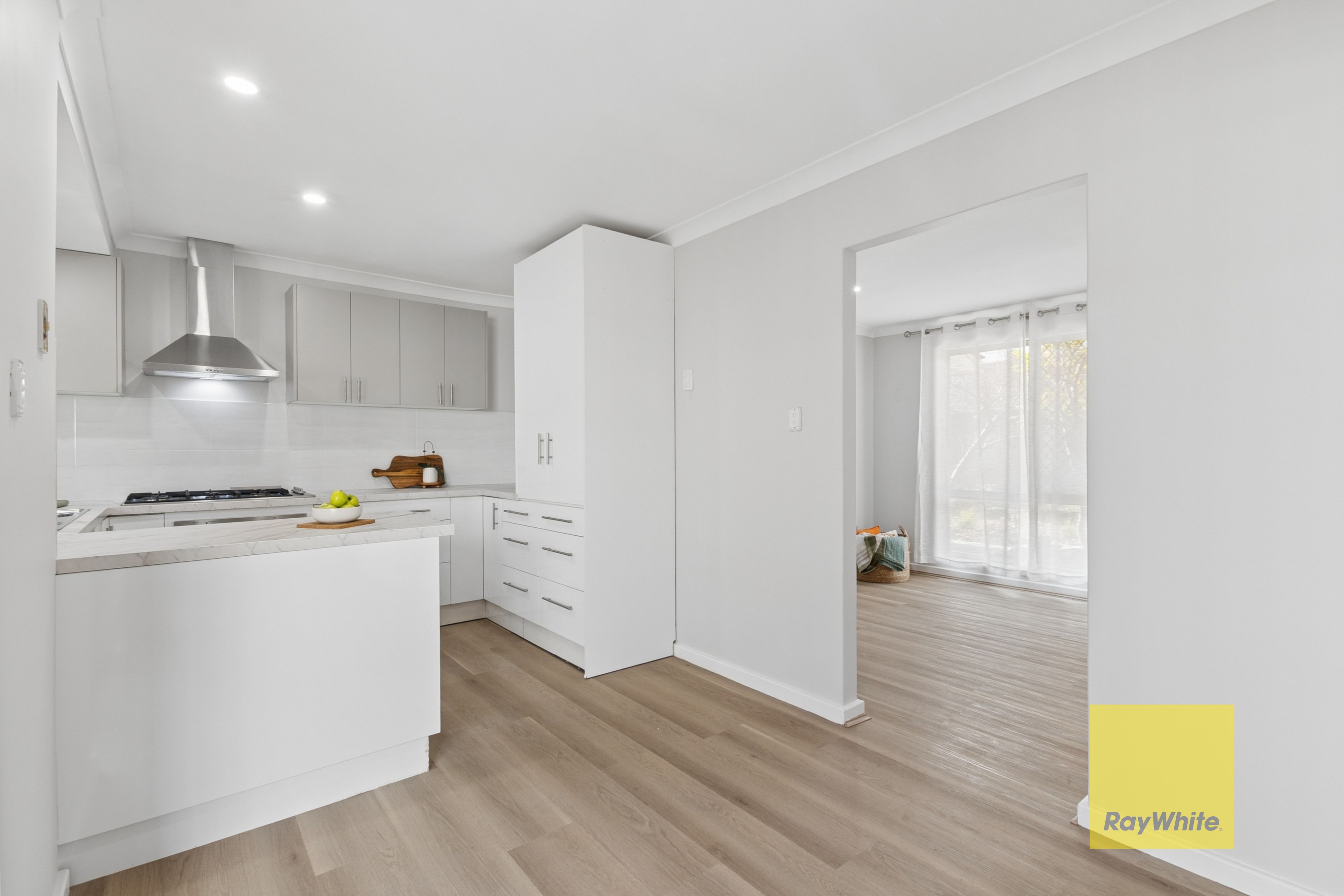 2/62 Smith Street — photo 6 of 24