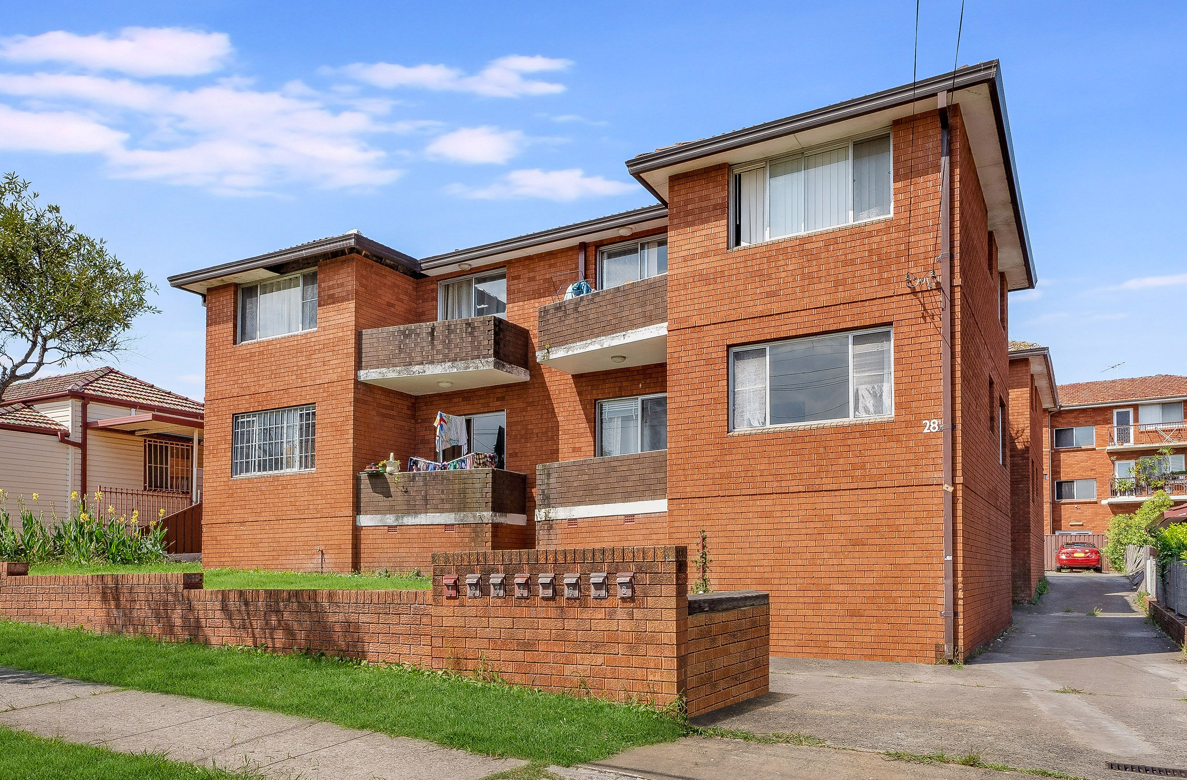 28 Flora Street, Roselands NSW 2196