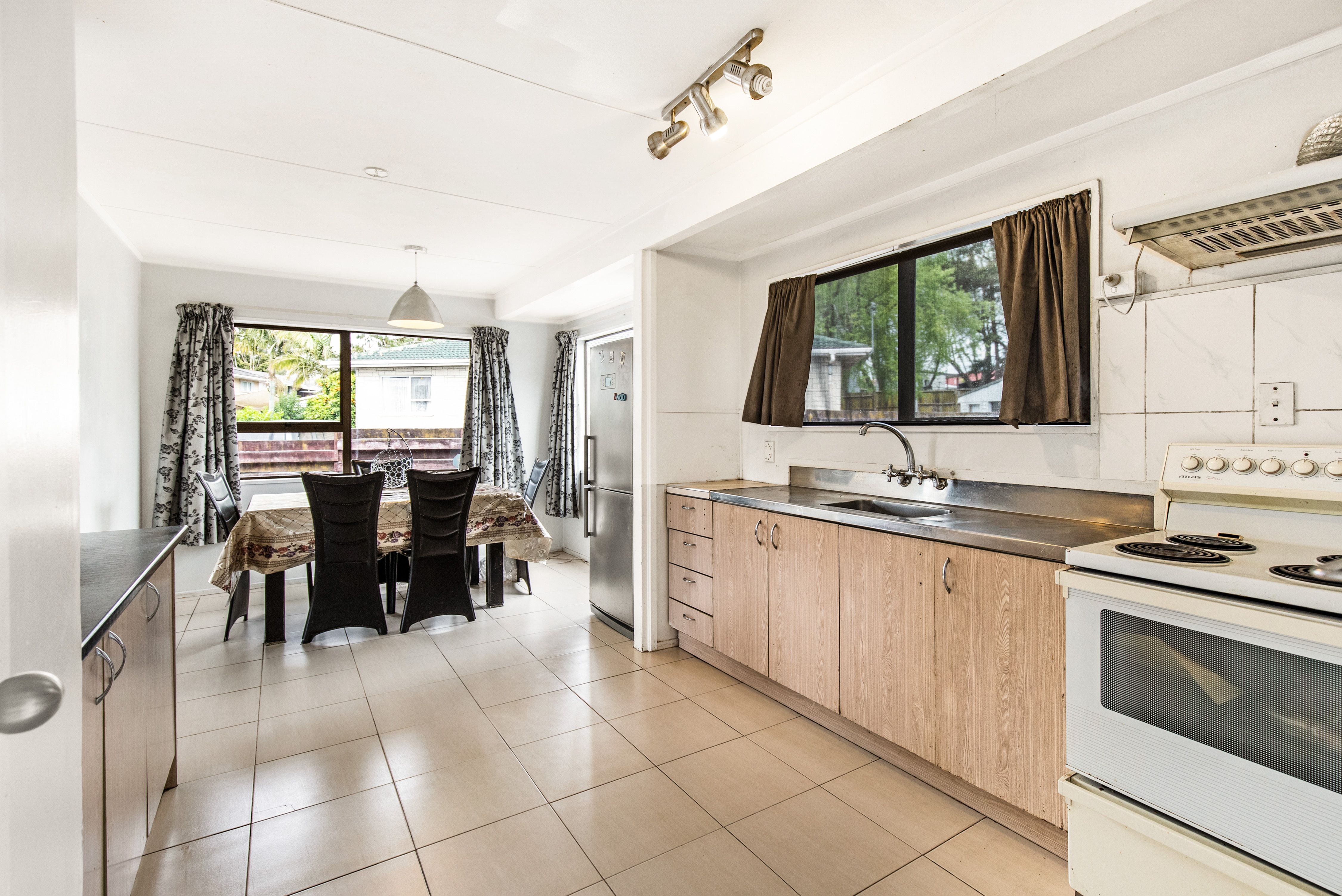 1/319 Roscommon Road, Manurewa, Manukau City