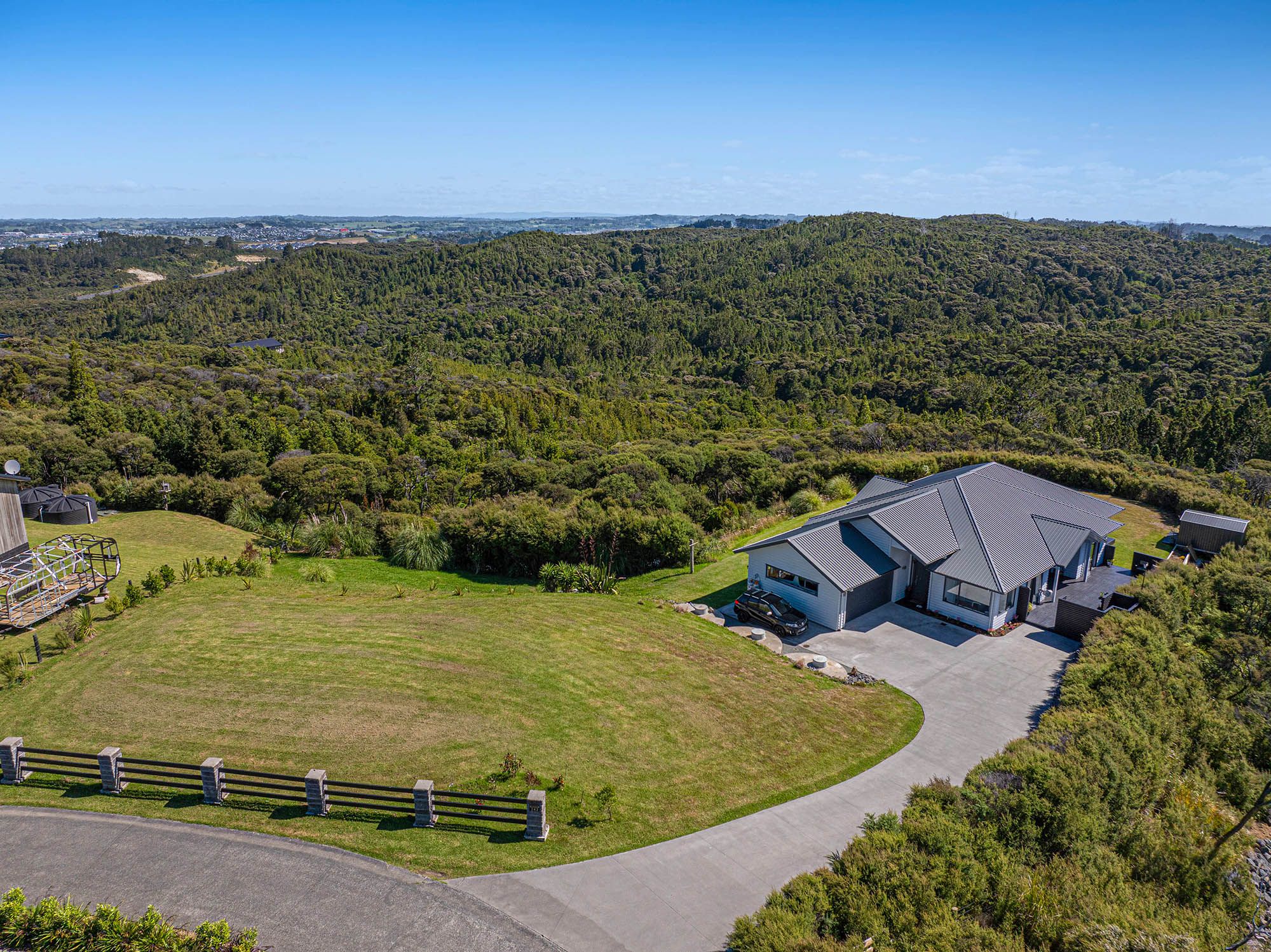 242 Hillcrest Road, Wainui, Rodney