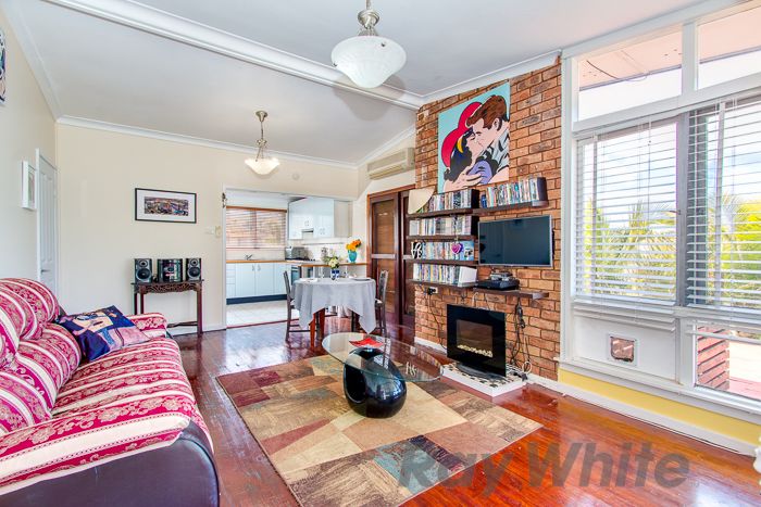 15 Alder Crescent, Gateshead, NSW 2290