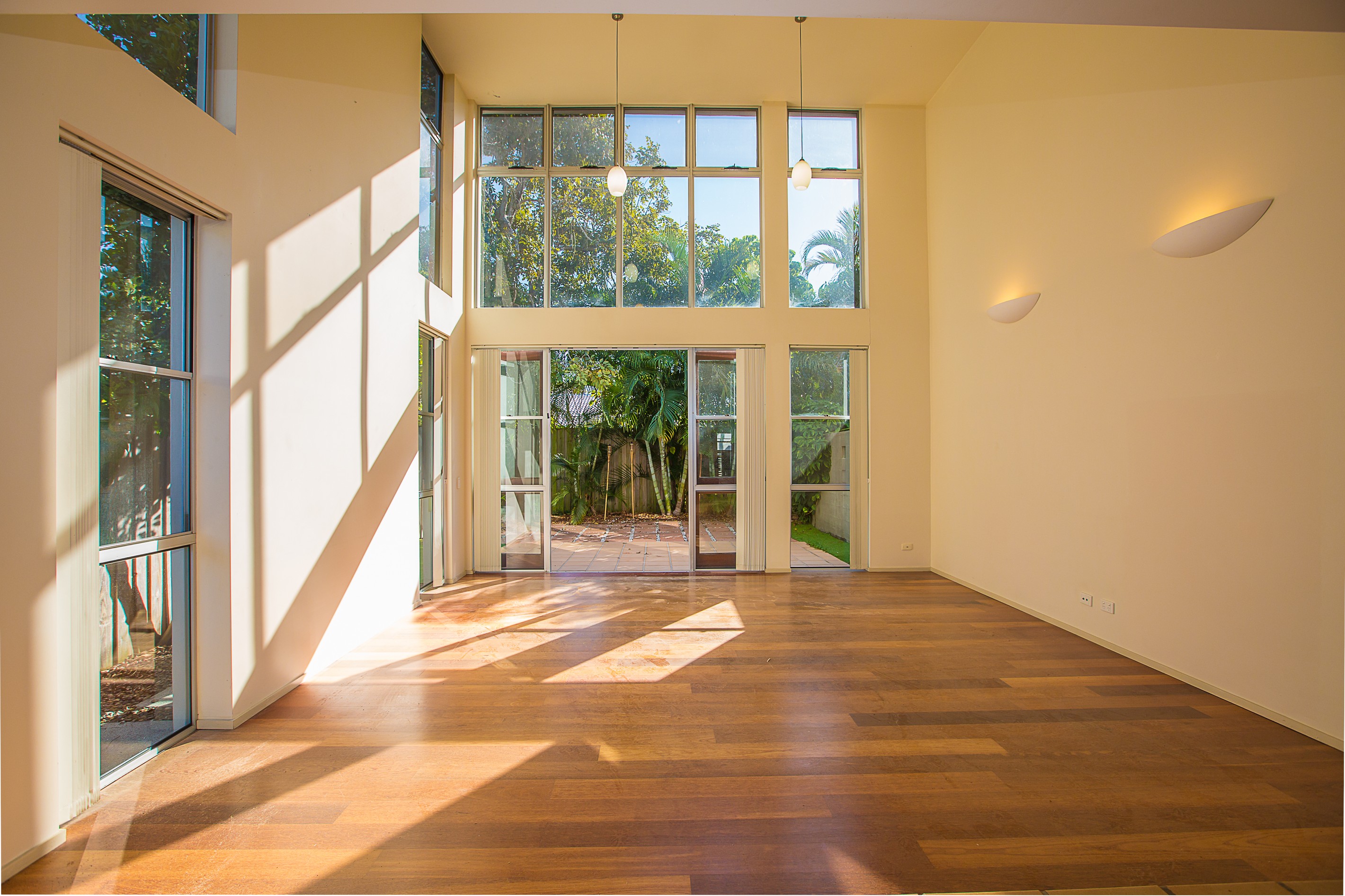 23B Norfolk Avenue, Surfers Paradise, QLD 4217