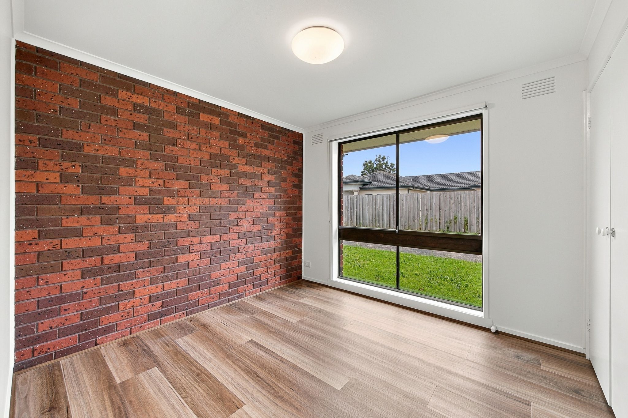 3/4 Fairfield Street — photo 5 of 10