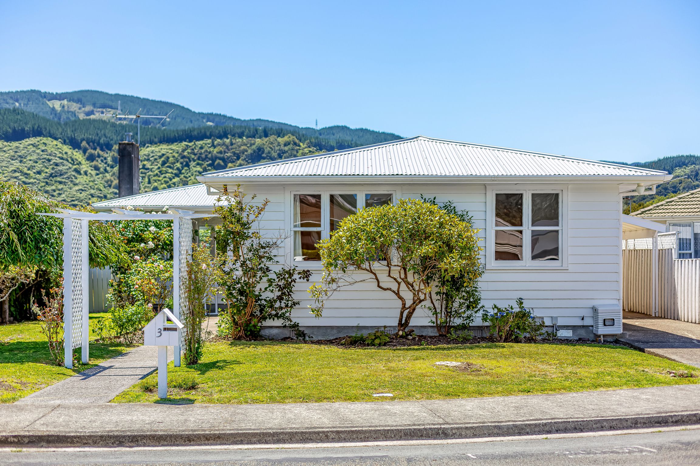 3 Tiwakawaka Grove, Heretaunga, Upper Hutt City
