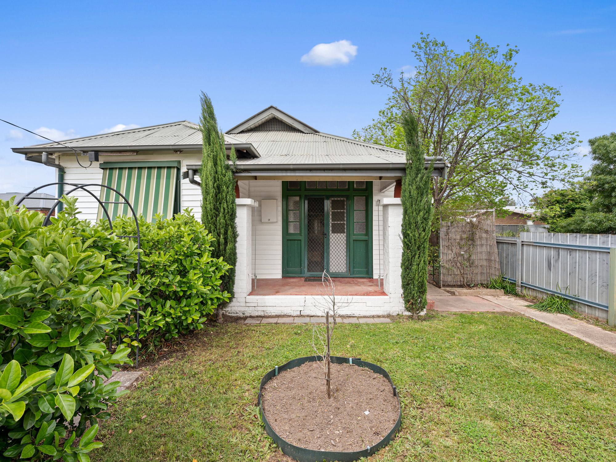 15 Salisbury Street — photo from Ray White Benalla