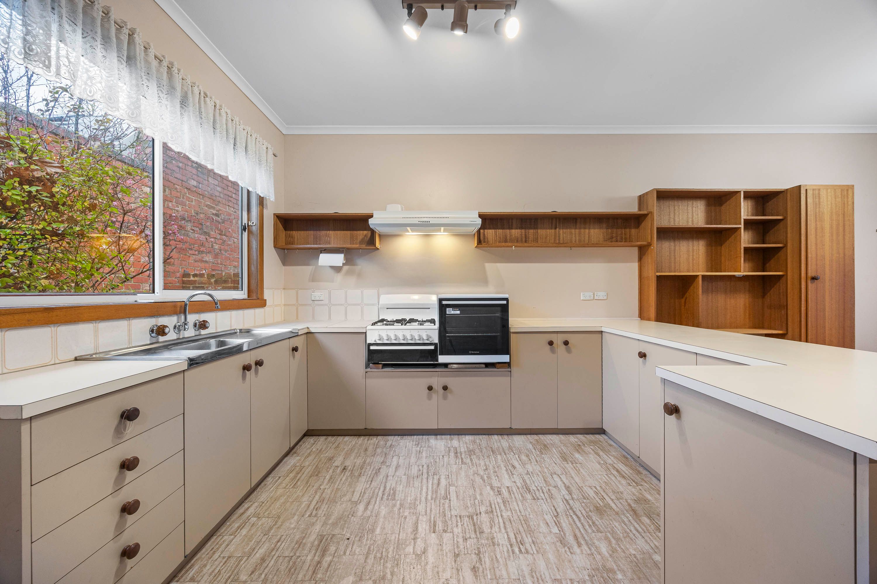 104 Frank Street — photo 18 of 30
