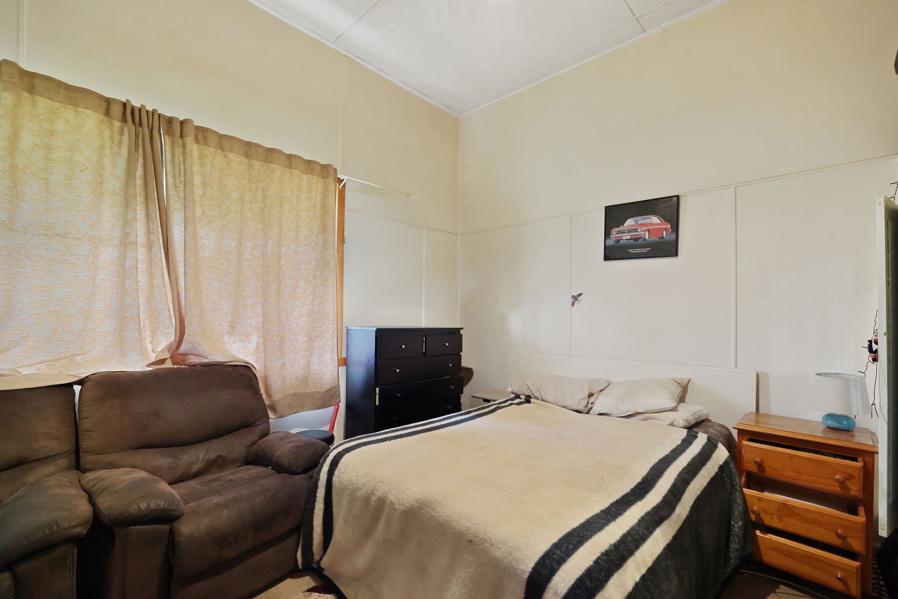 12 Bourke Street — photo 9 of 13