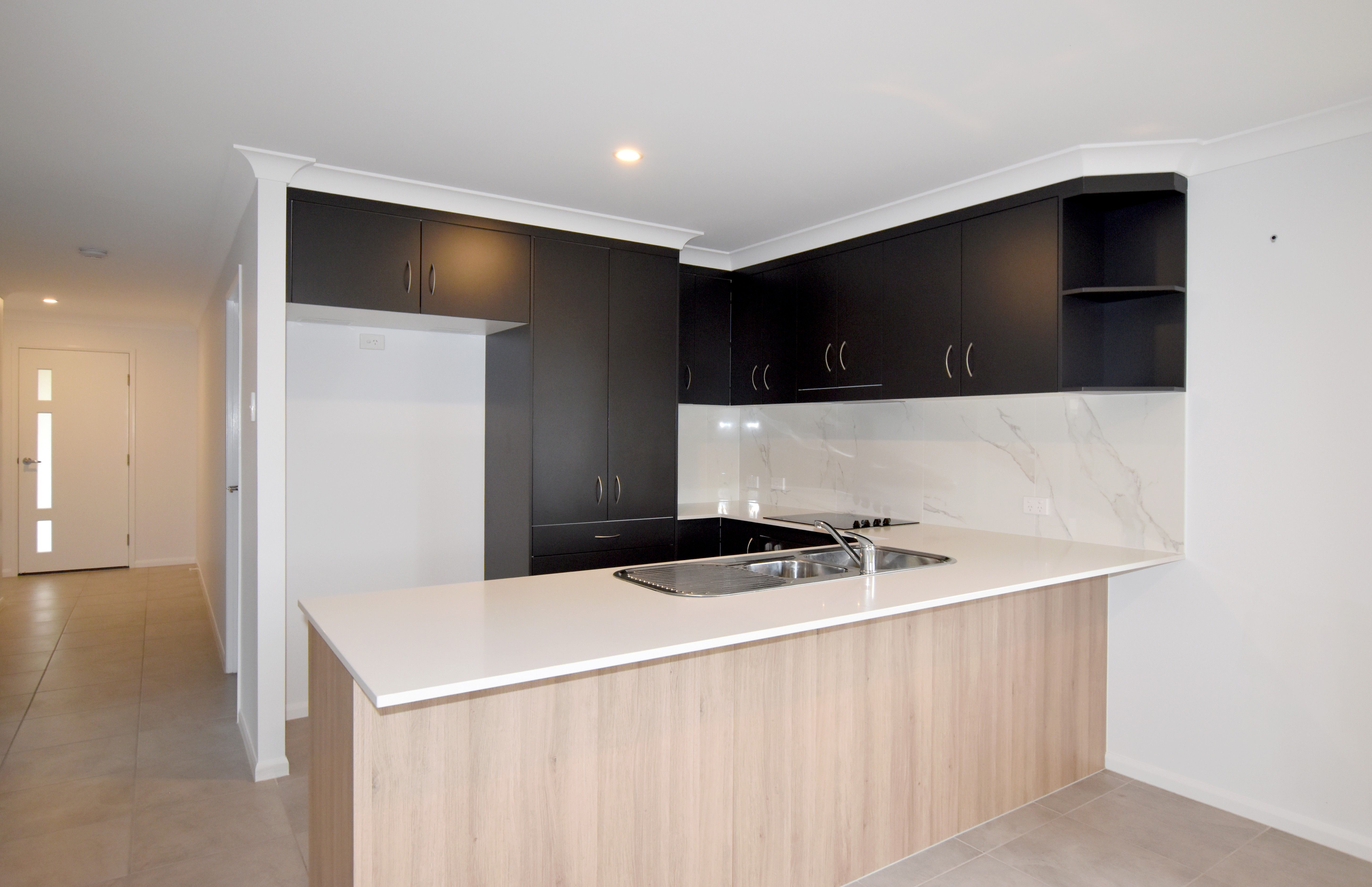 19 Bufflehead Road, Kirkwood, QLD 4680